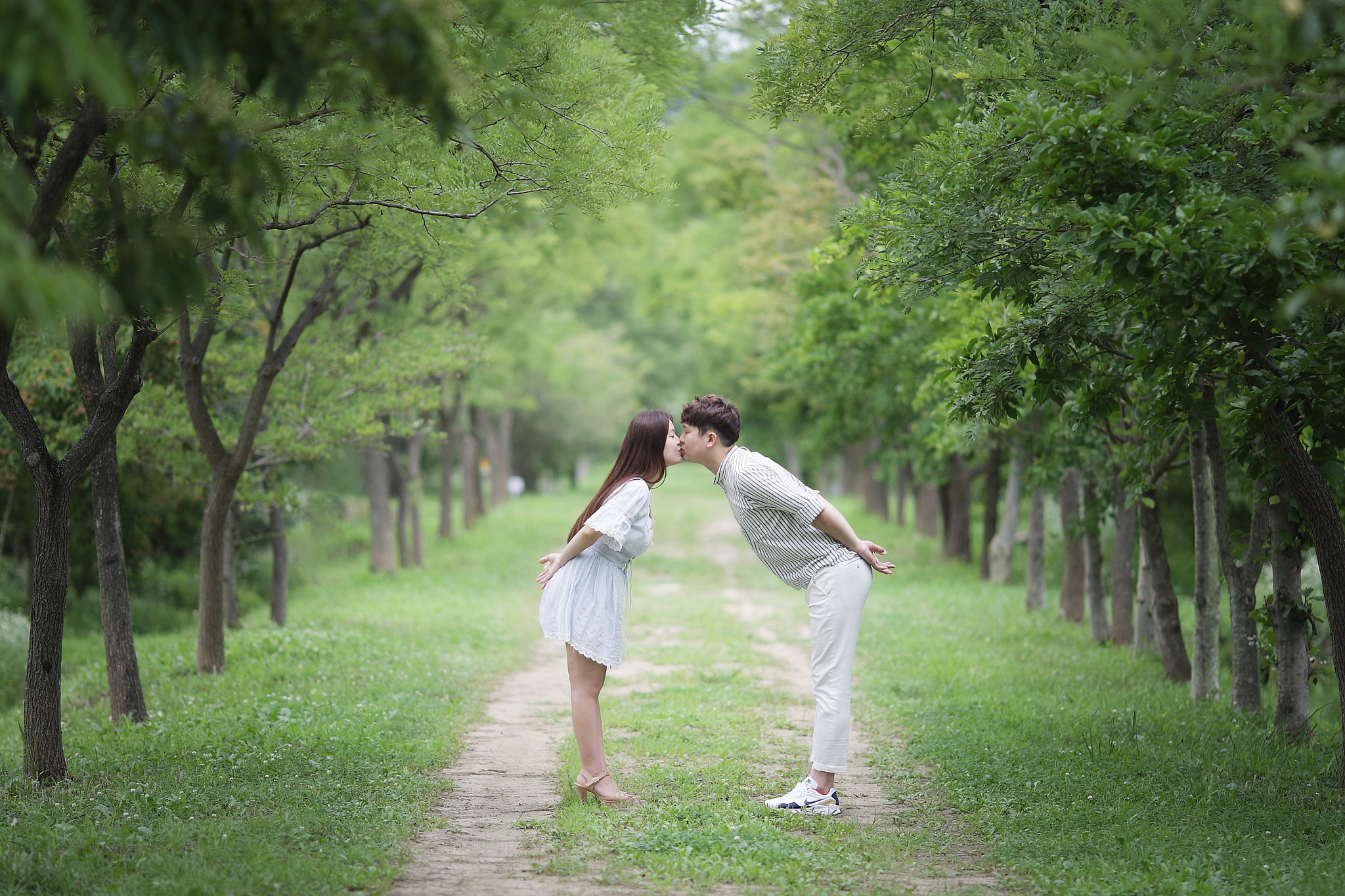 Canon EOS-1D Mark III + Canon EF 135mm F2L USM sample photo. Snap photography