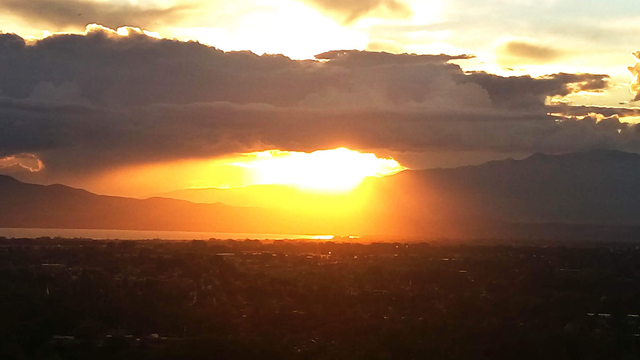HTC ONE M9+ sample photo. Sunset photography