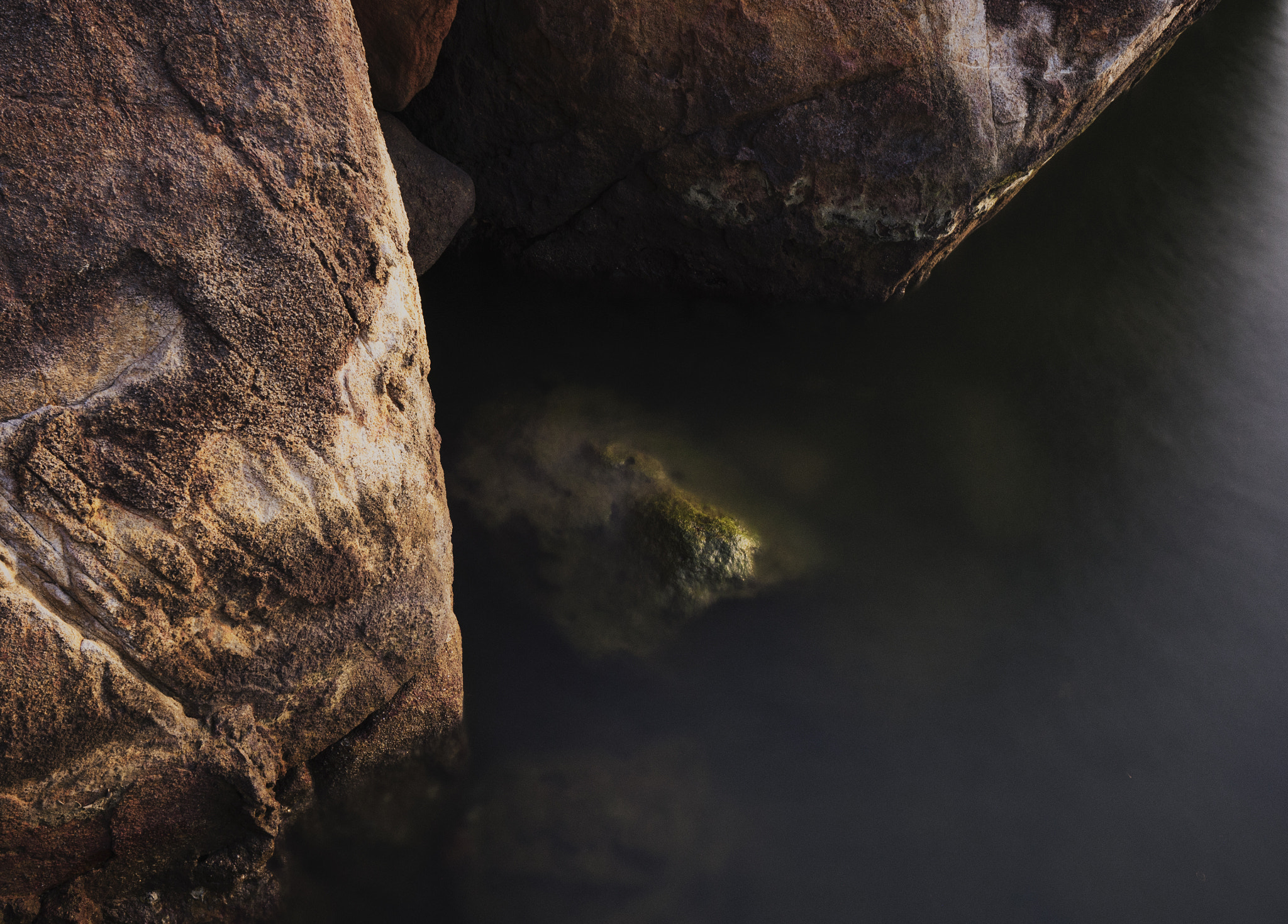 Leica T (Typ 701) sample photo. Golden rocks @ sunset photography