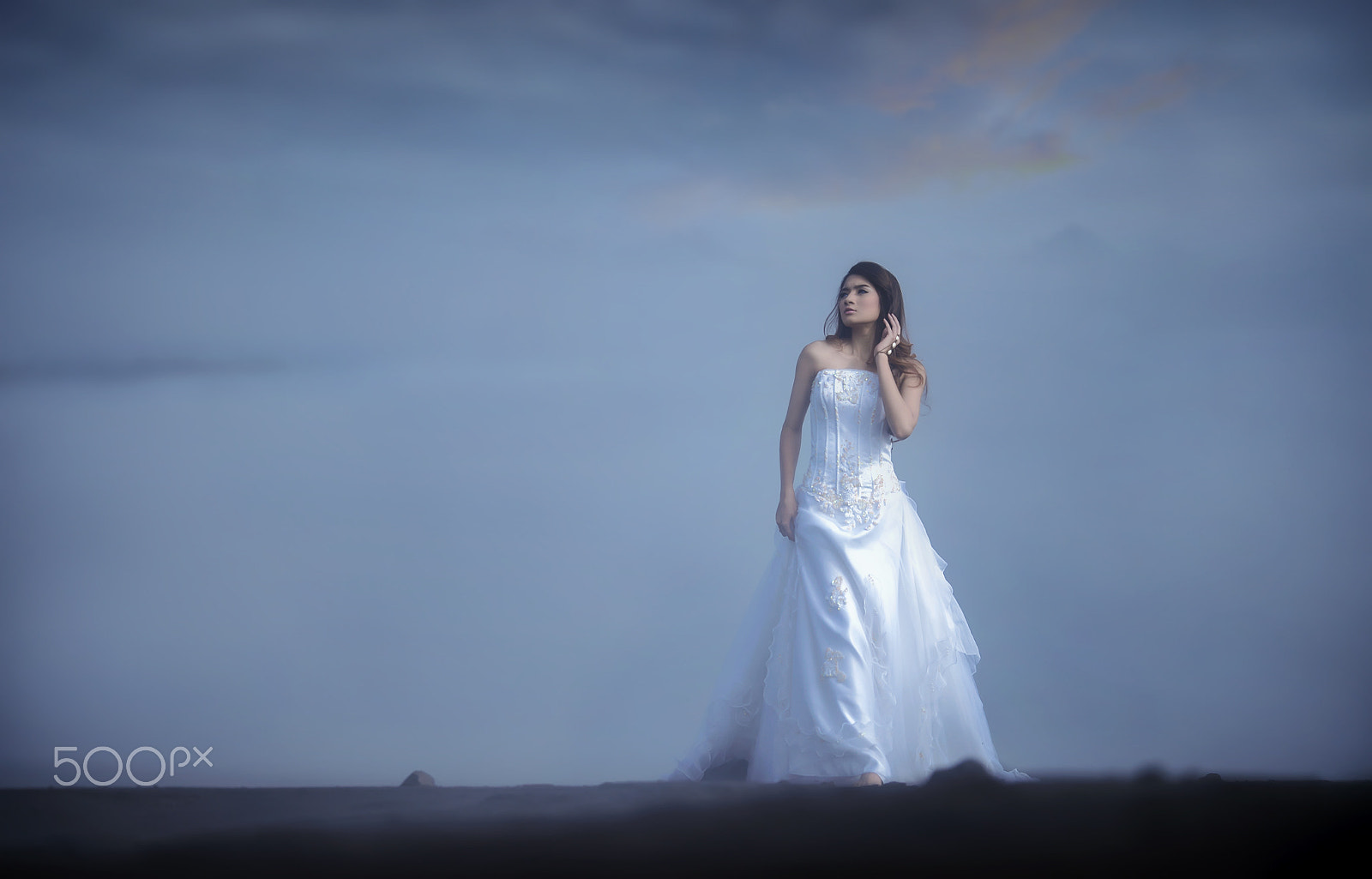 Nikon AF-S Nikkor 200mm F2G ED-IF VR sample photo. Kabut cinta photography