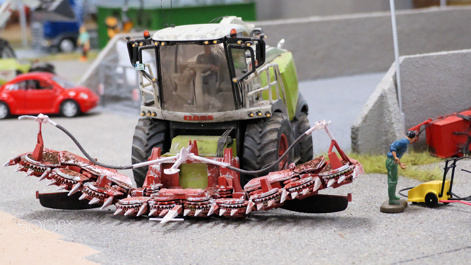 Canon XC10 sample photo. Claas harvester photography