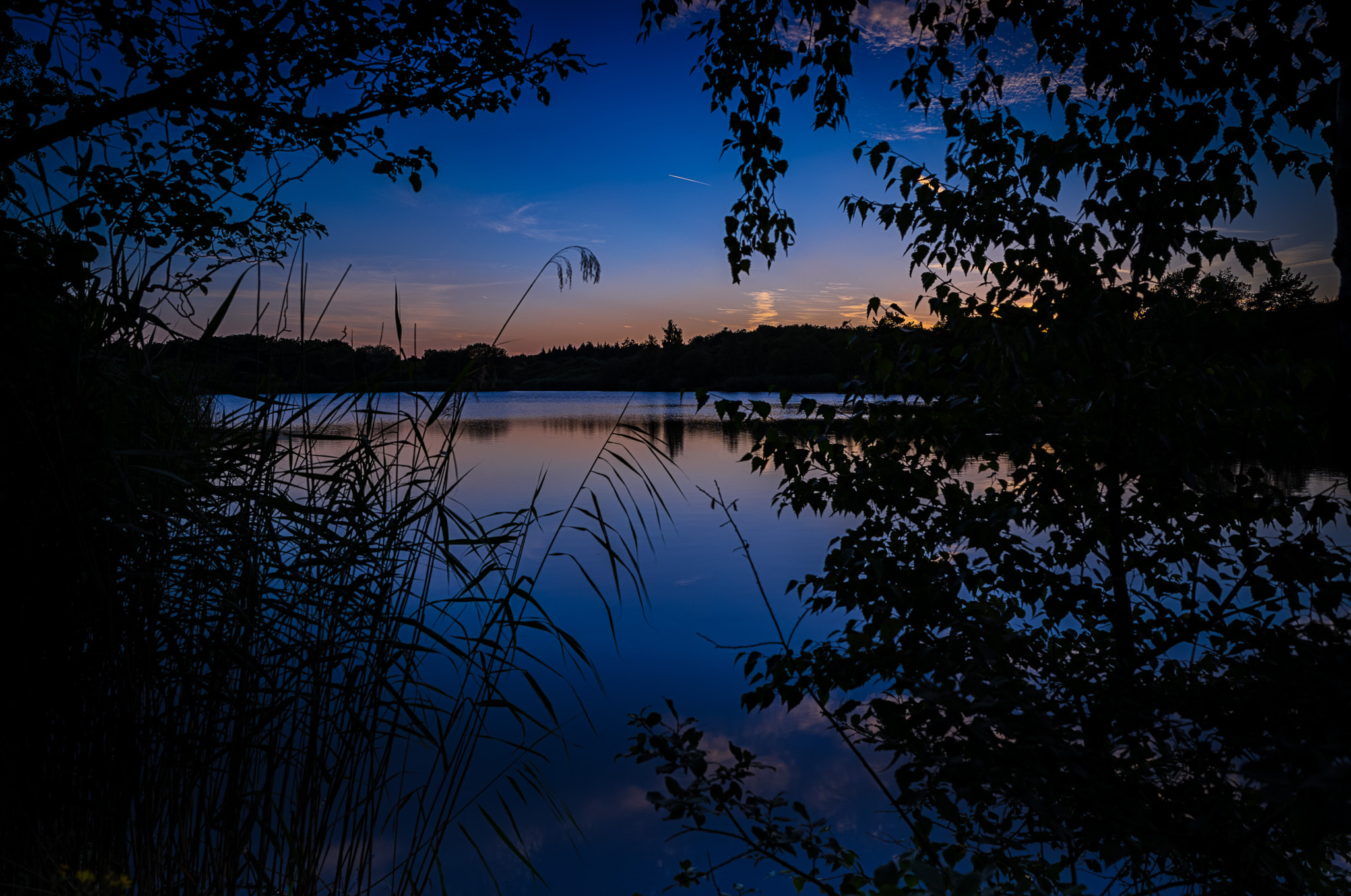 Vario-Elmar 30-90 sample photo. Am see 01 photography