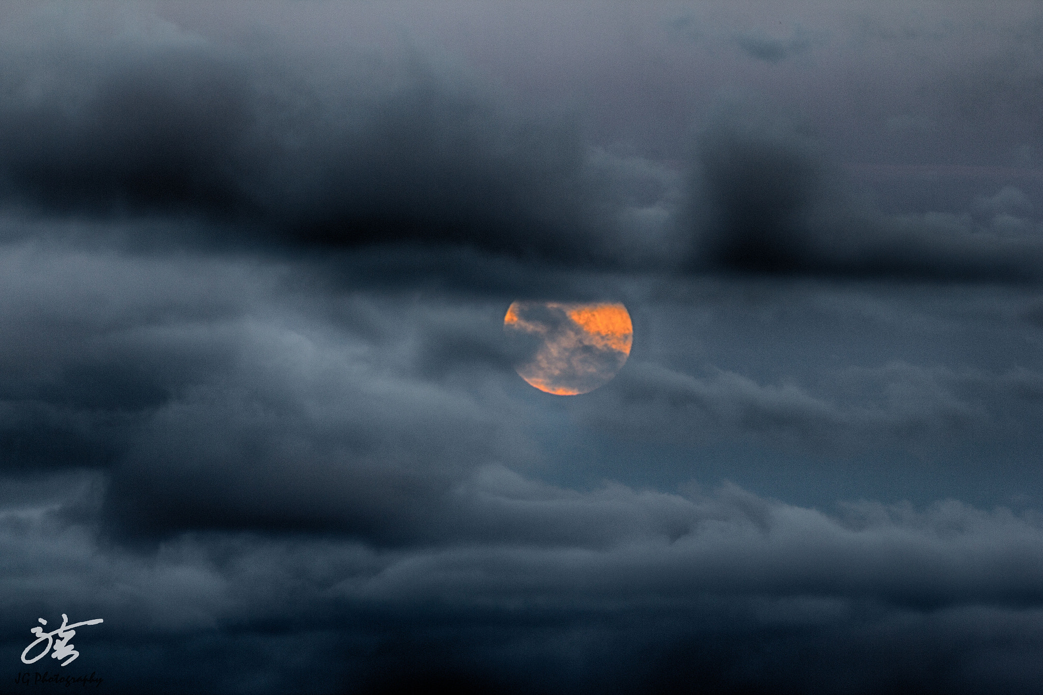 Canon EF 70-200mm F2.8L IS II USM sample photo. Moon light photography