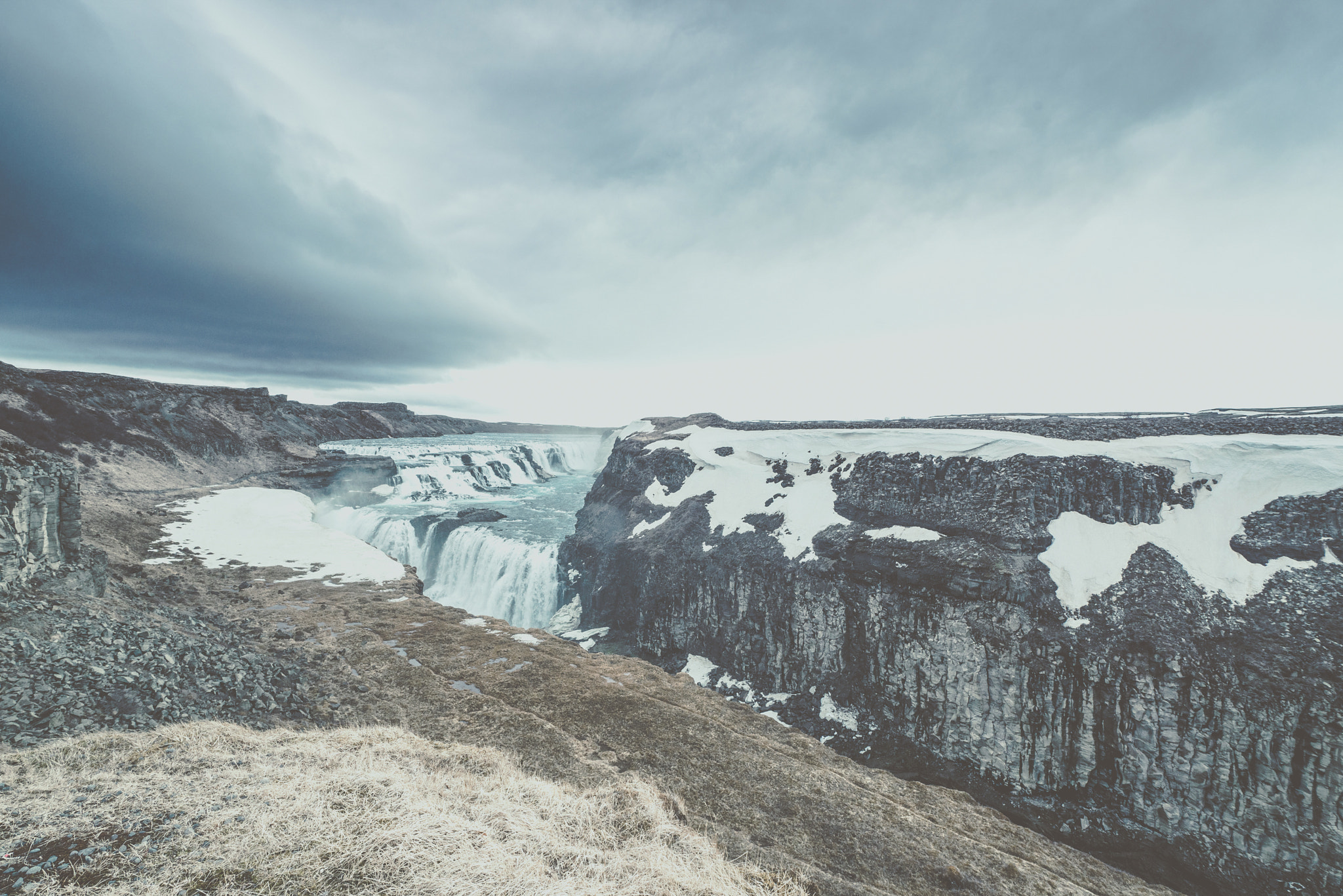 Sony a7R + Sony Vario-Sonnar T* 16-35mm F2.8 ZA SSM sample photo. Gullfoss waterfall in iceland photography