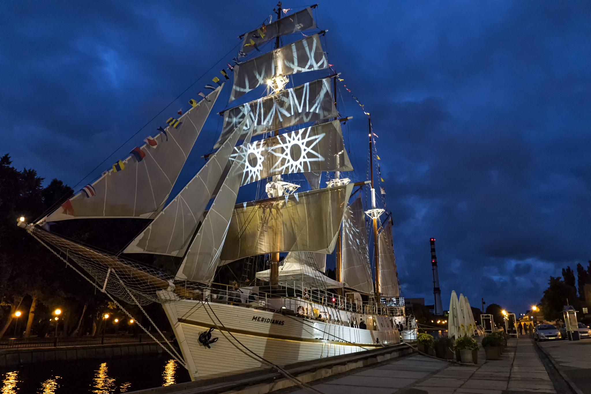 Sony DT 18-200mm F3.5-6.3 sample photo. Sailing boat photography