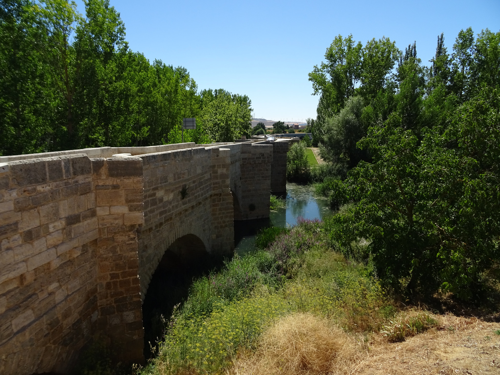 Sony DSC-HX60V sample photo. Puente medieval photography