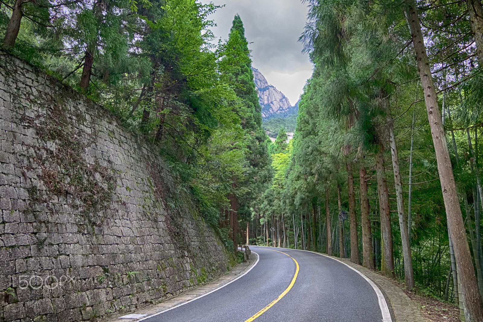 Fujifilm XC 16-50mm F3.5-5.6 OIS sample photo. Long way home photography
