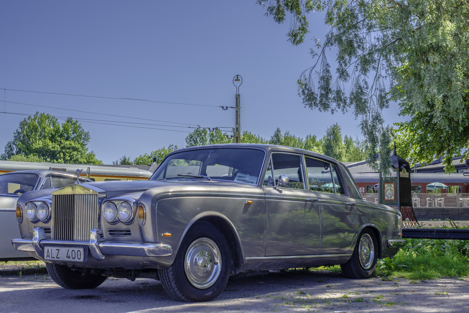 AF Zoom-Nikkor 28-85mm f/3.5-4.5 sample photo. R&r hdr photography