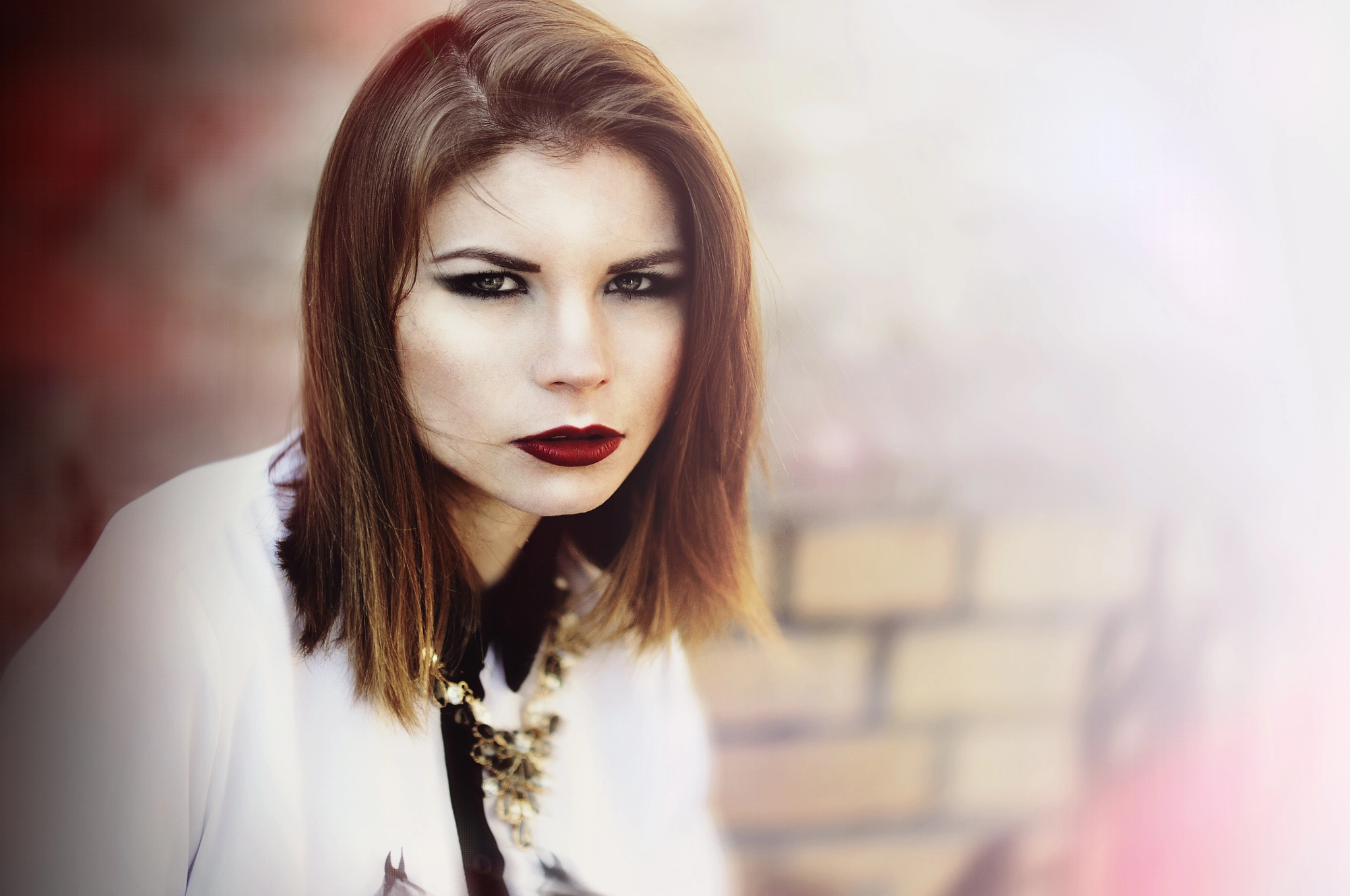 Nikon D5000 + Nikon AF Nikkor 85mm F1.8D sample photo. Red lips photography