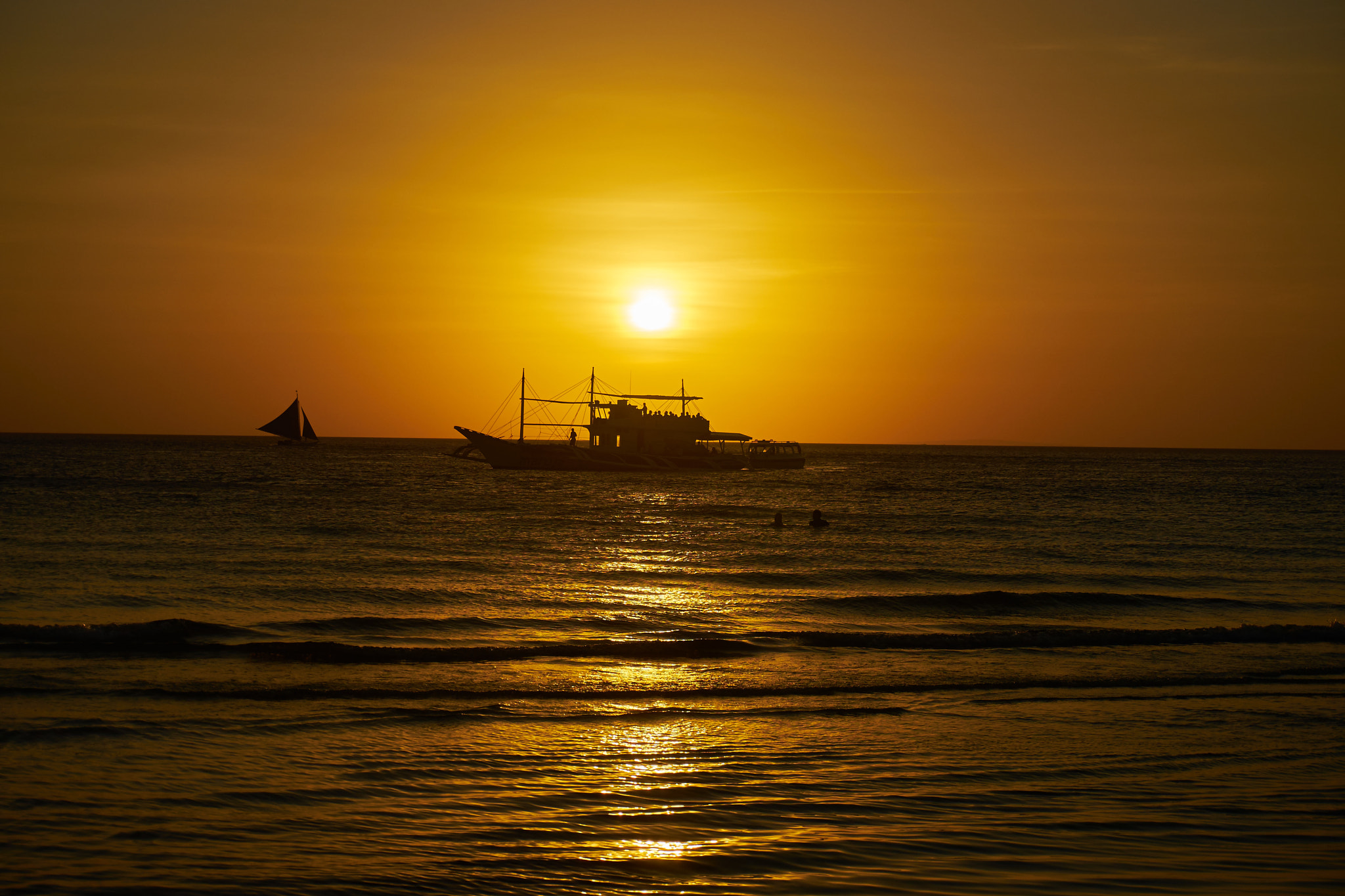 Sony E 16-50mm F3.5-5.6 PZ OSS sample photo. Sunset in boracay2 photography