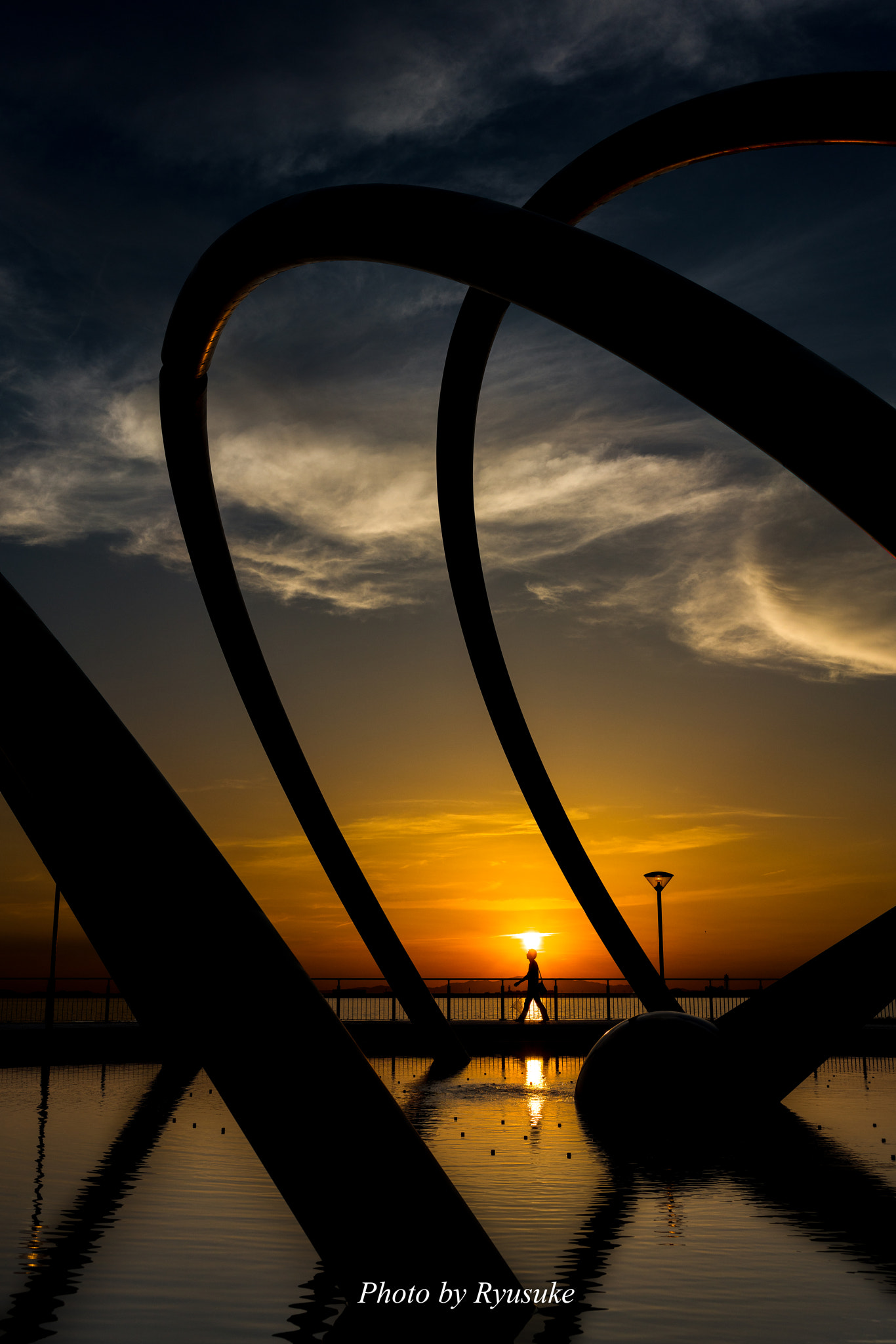E 35mm F2 sample photo. Sunset photography