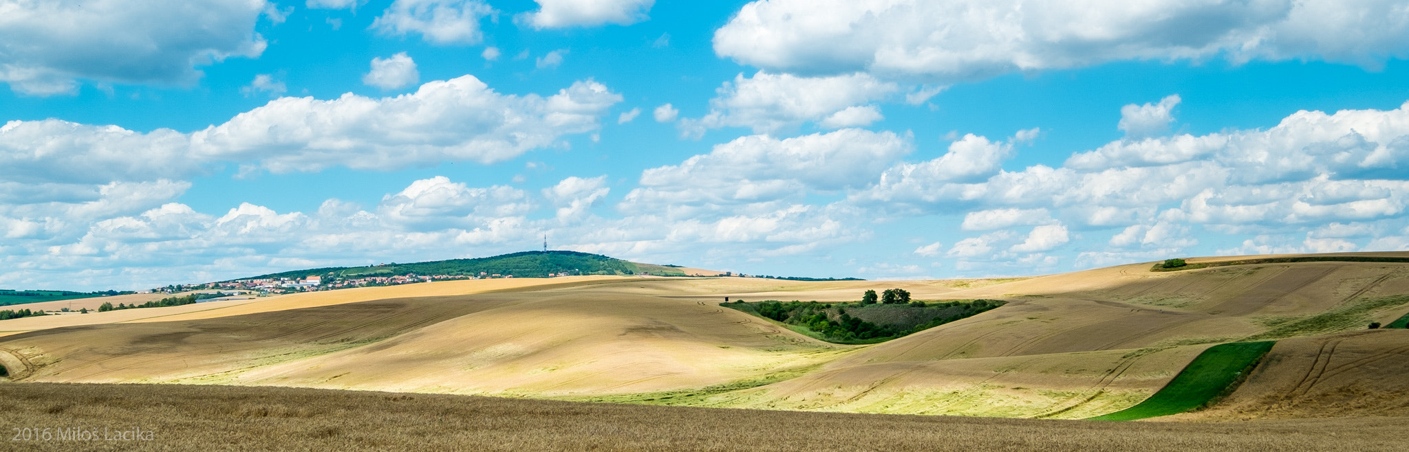 Fujifilm XF 10-24mm F4 R OIS sample photo. Moravian toscany photography