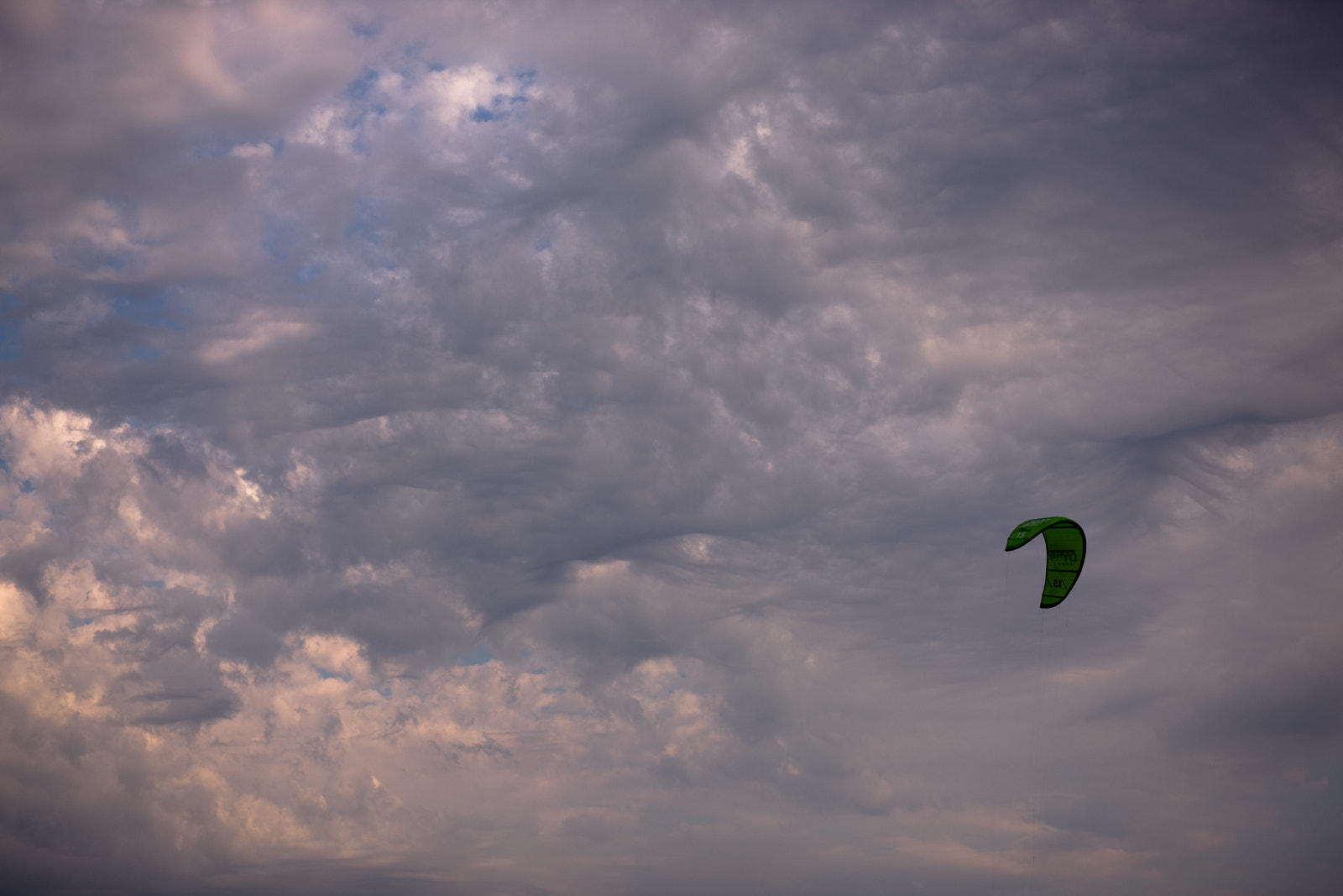 Canon EOS-1Ds Mark III + Canon EF 85mm F1.8 USM sample photo. Clouds & kite photography