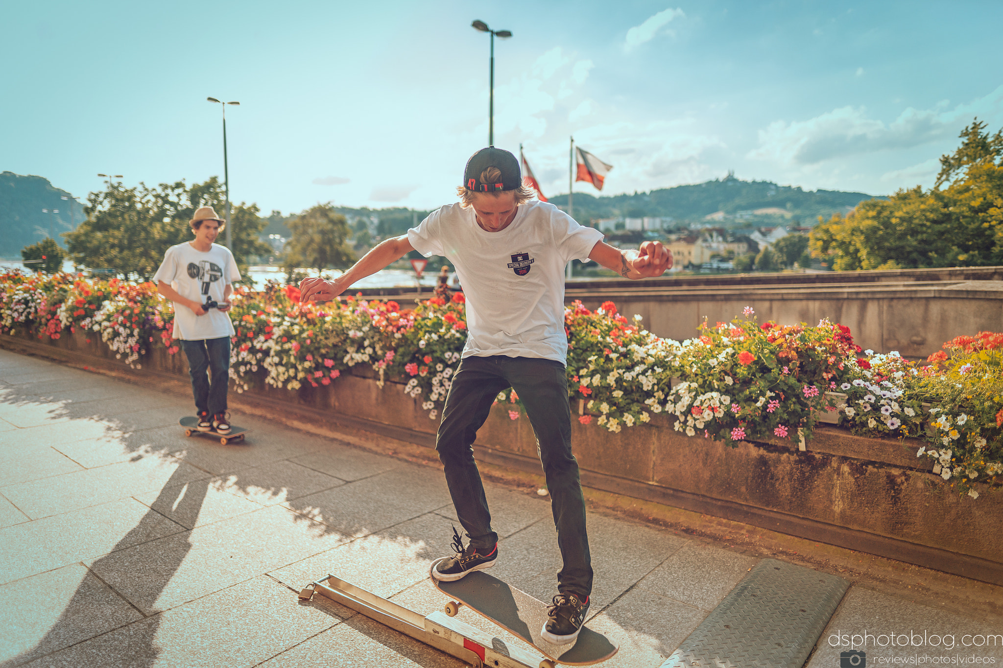 Sigma 24mm F1.4 DG HSM Art sample photo. Skaters gonna skate photography