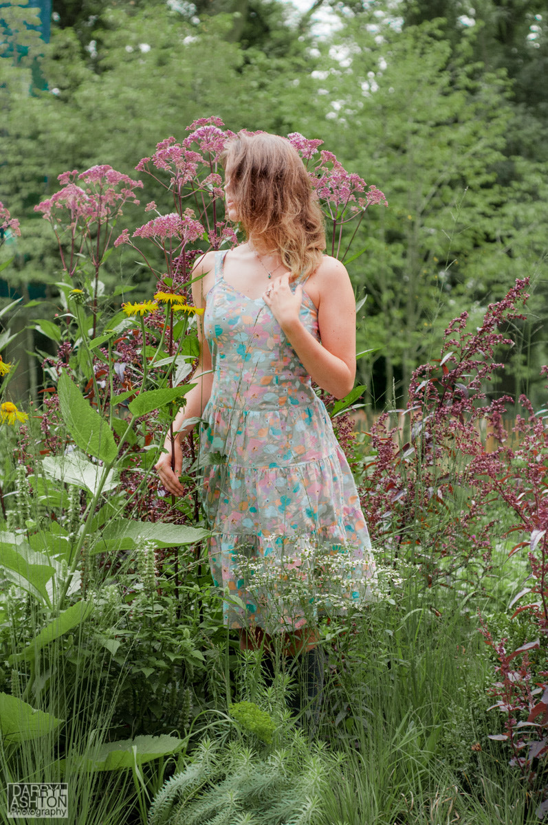 Nikon D300S + AF Nikkor 50mm f/1.8 sample photo. Girl in flowers photography