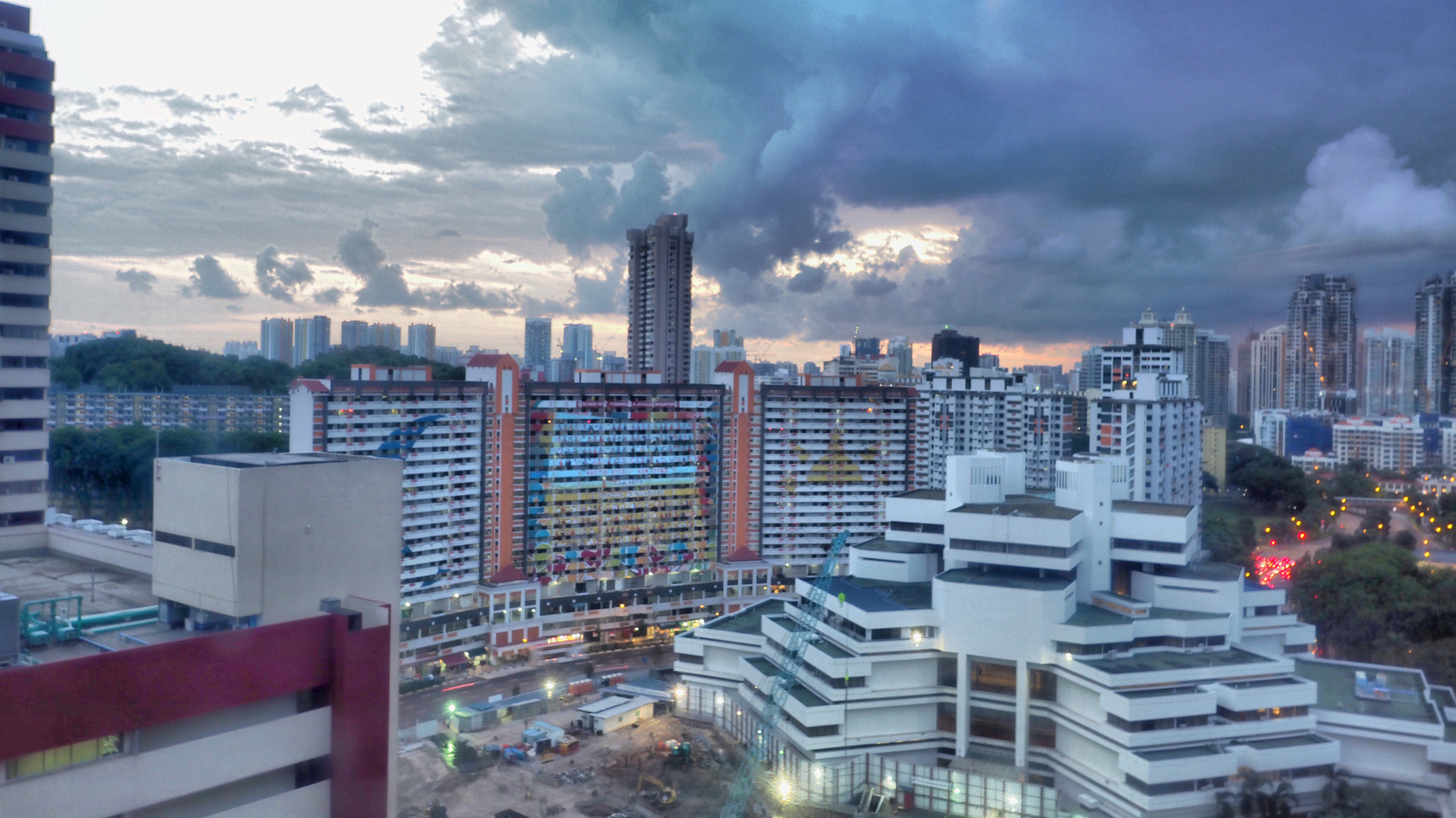 Olympus M.Zuiko Digital ED 12-40mm F2.8 Pro sample photo. Cityscape,chinatown,singapore photography