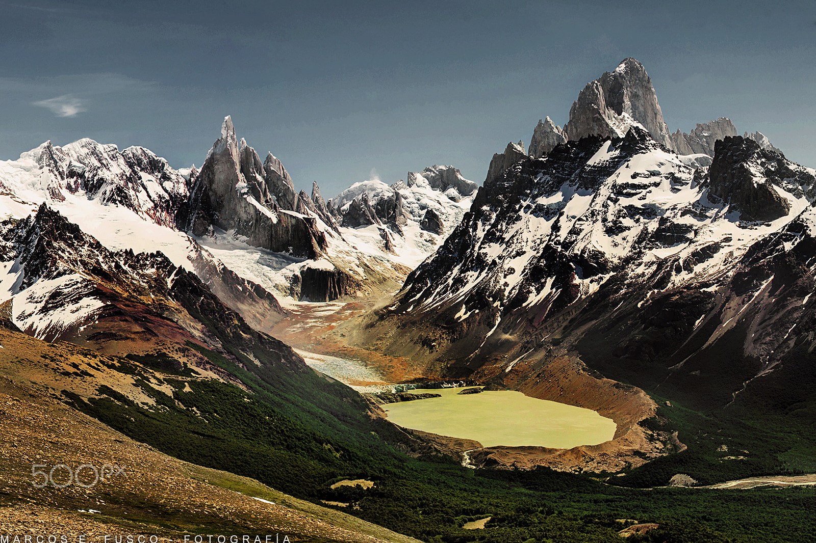 Nikon D7100 + AF Zoom-Nikkor 35-70mm f/2.8D sample photo. Pliegue tumbado. photography