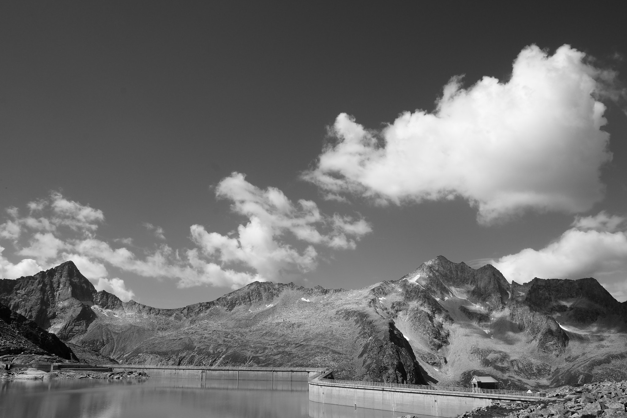 Fujifilm X-E2 + Fujifilm XF 18mm F2 R sample photo. Lago venerocolo - rif. garibaldi photography