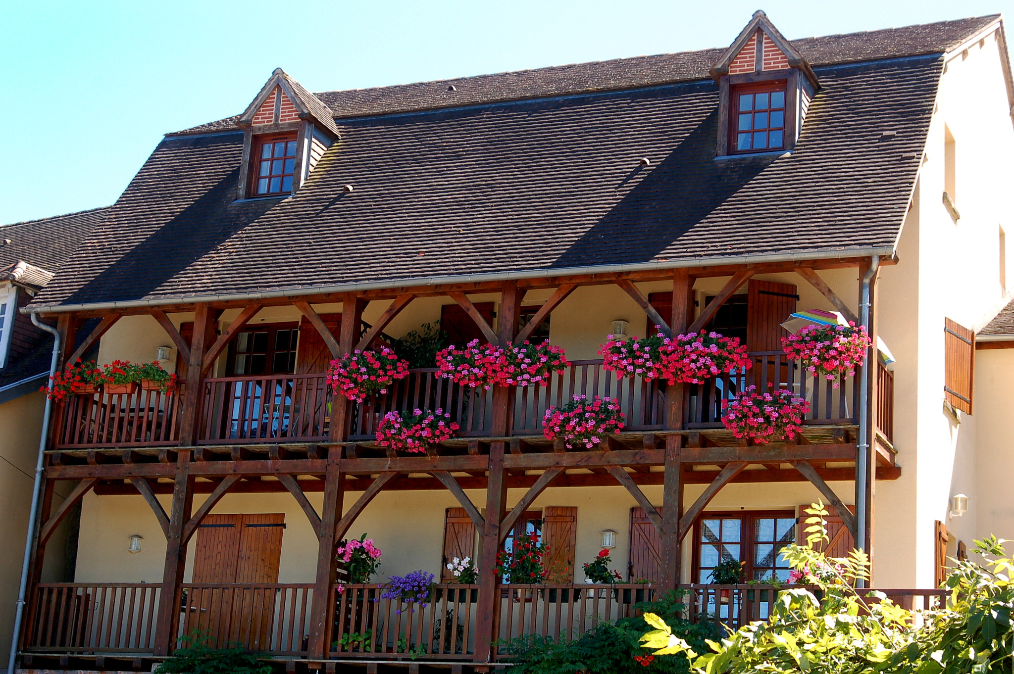 Nikon D50 sample photo. House... photography