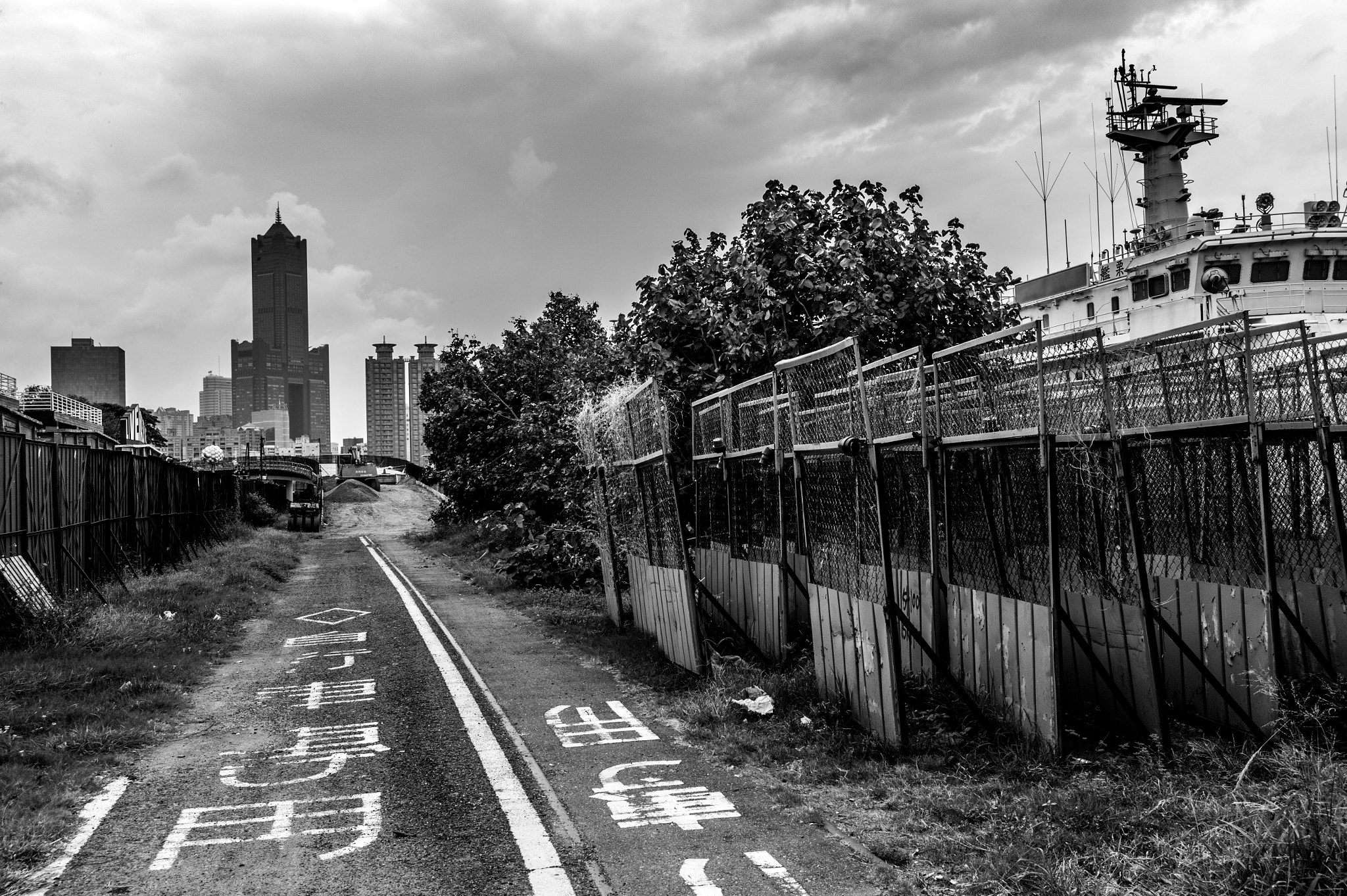 Leica Summicron-M 35mm F2 ASPH sample photo. Gotham in taiwan photography