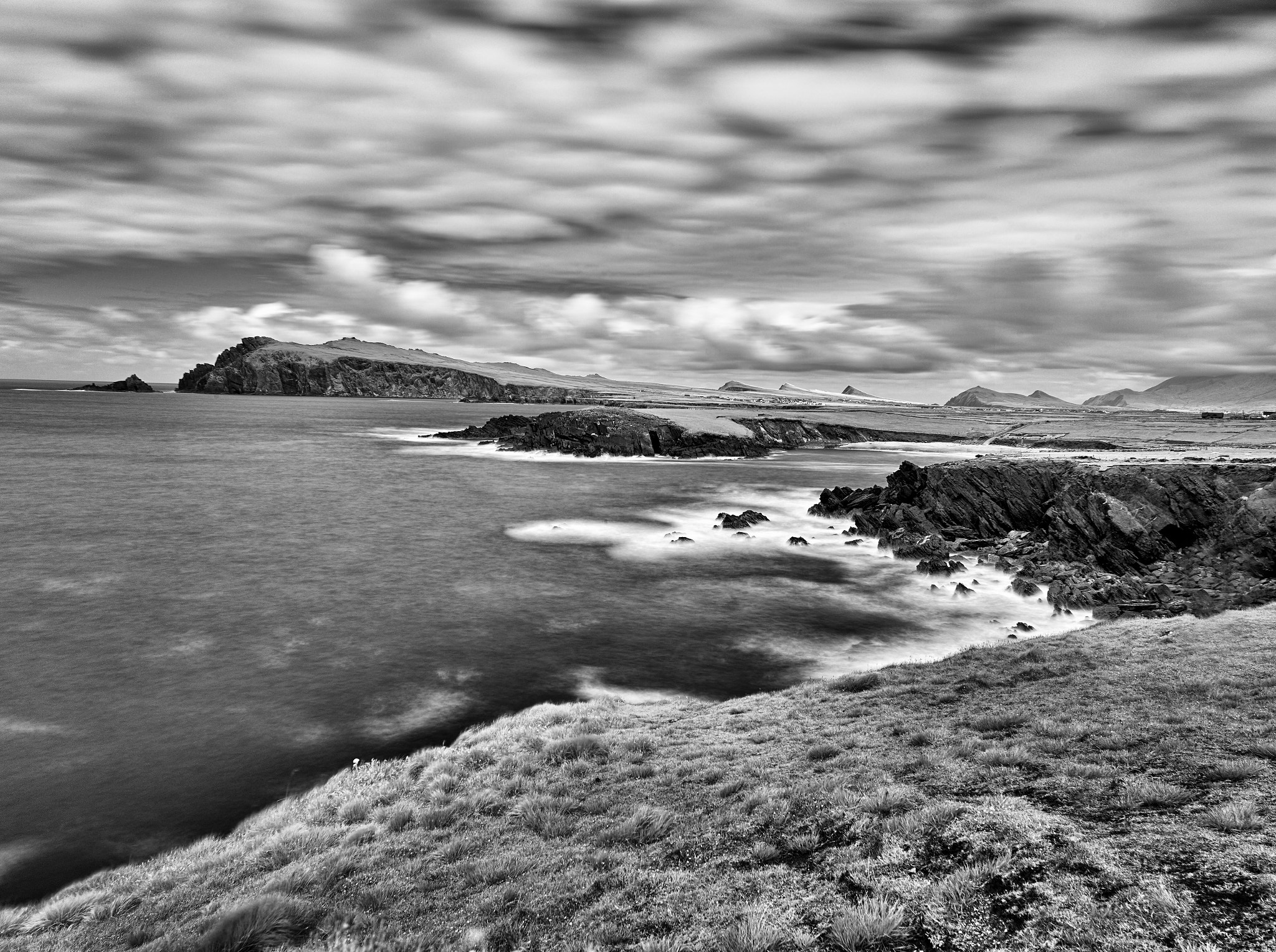 Phase One IQ260 Achromatic sample photo. Cloghane, ireland in black & white photography