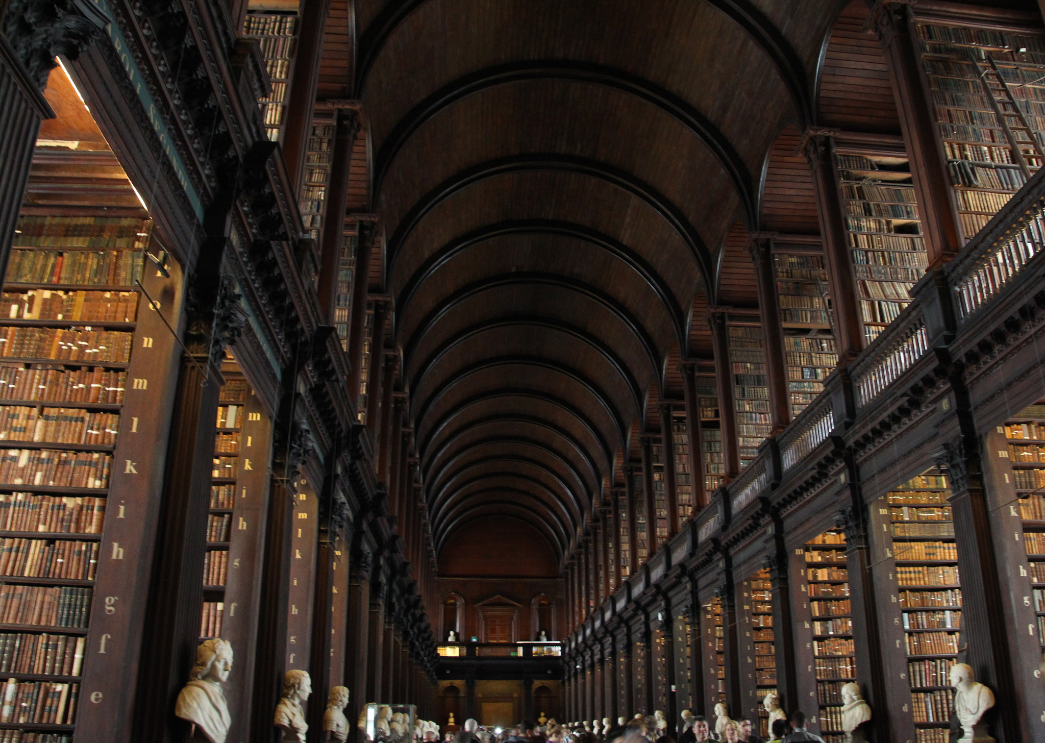 Canon EOS 650D (EOS Rebel T4i / EOS Kiss X6i) sample photo. Old library, trinity college dublin photography