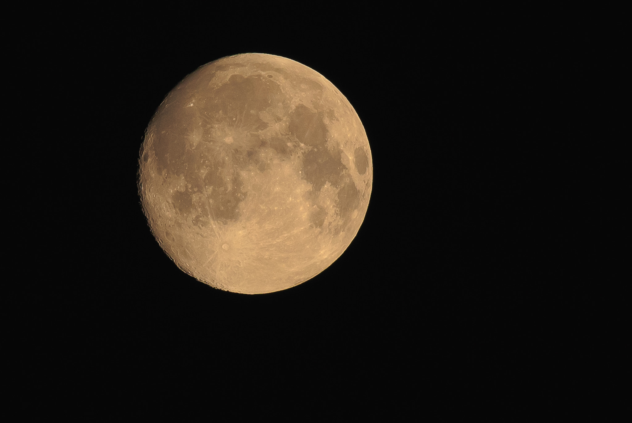 Canon EF 100-400mm F4.5-5.6L IS USM sample photo. Volle maan  photography