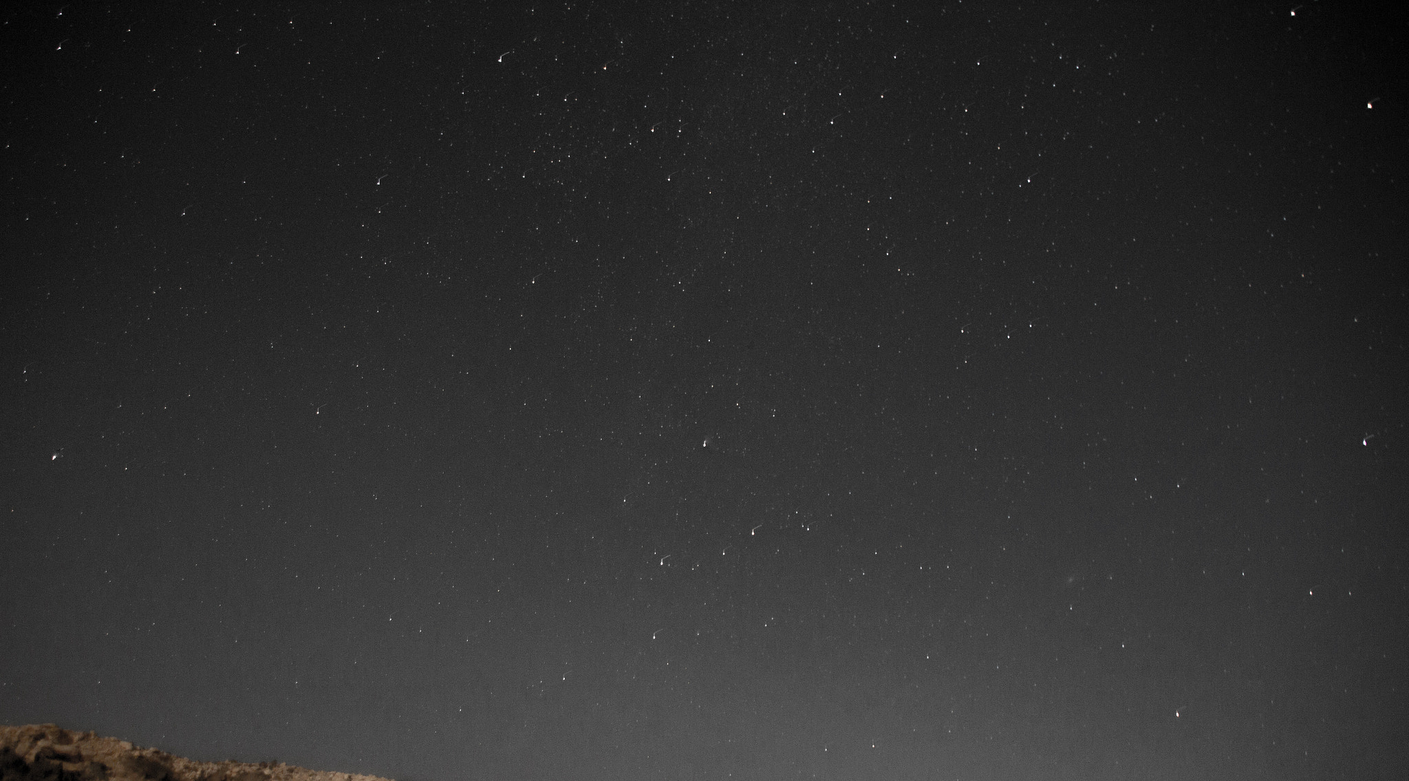 Canon EOS 550D (EOS Rebel T2i / EOS Kiss X4) + Canon TS-E 90mm F2.8 Tilt-Shift sample photo. Stars photography