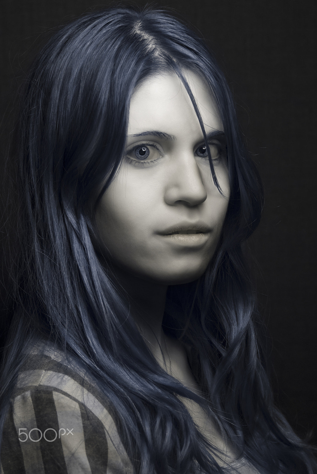 Nikon AF-S Nikkor 70-200mm F4G ED VR sample photo. Infrared girl photography