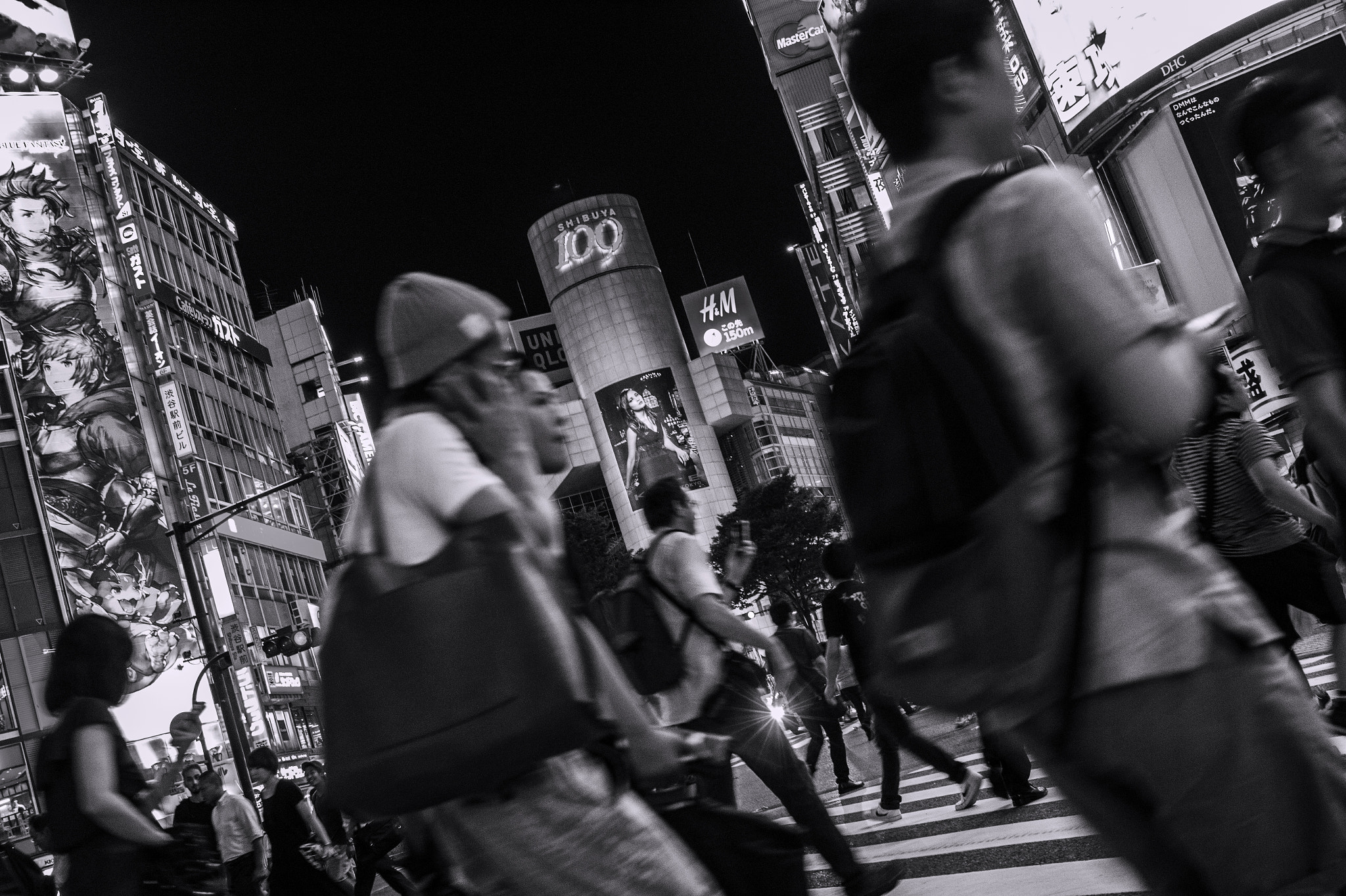 Canon EOS 100D (EOS Rebel SL1 / EOS Kiss X7) sample photo. Shibuya 109 photography