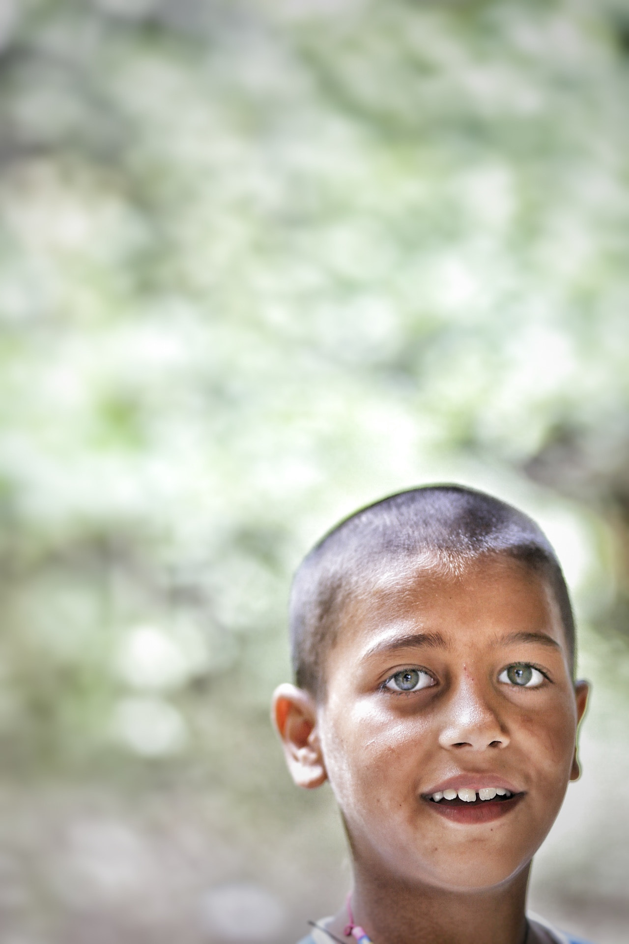 Canon EF 85mm F1.8 USM sample photo. This little girl surprisingly was very happy to sh ... photography