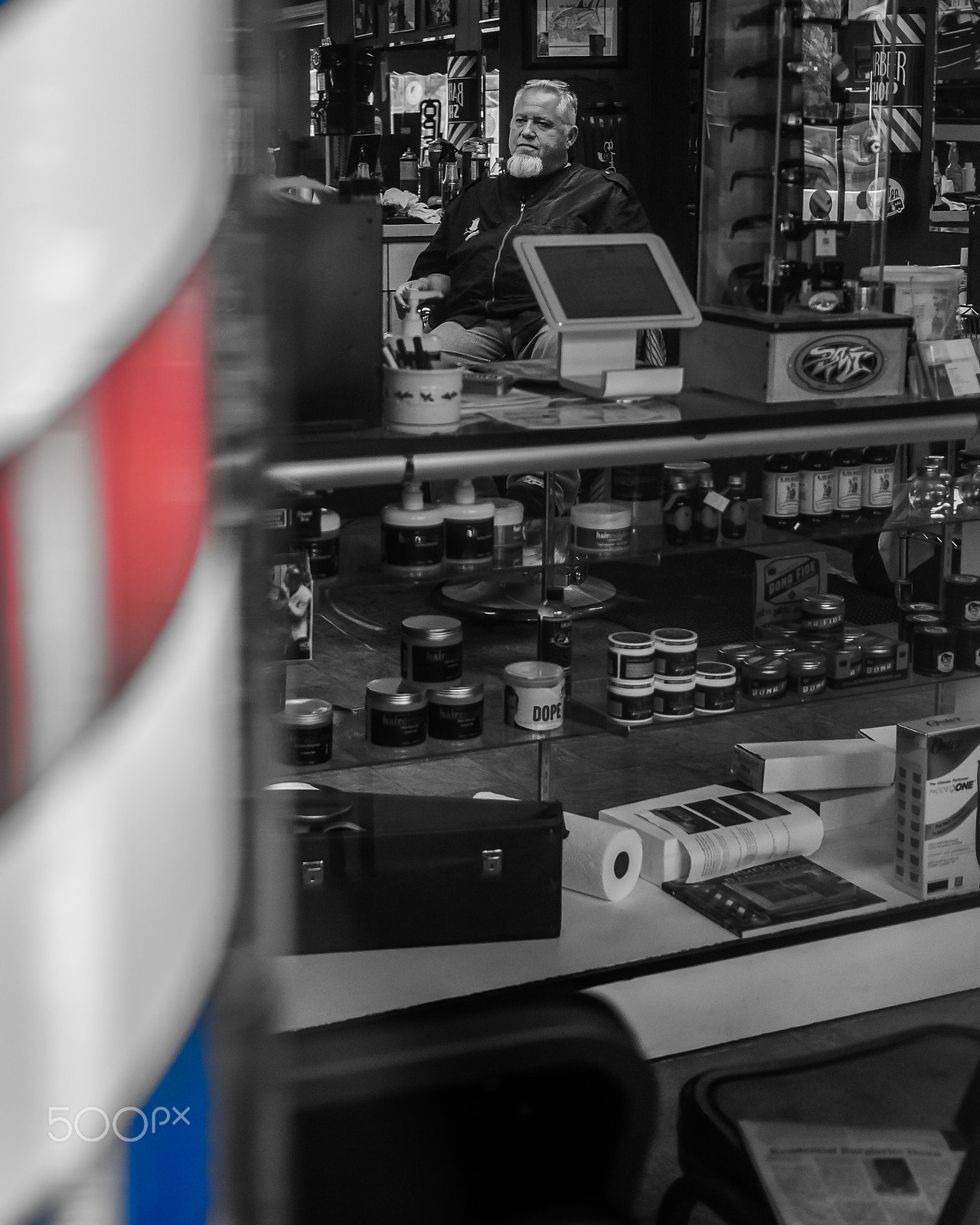 Panasonic Lumix DMC-GH4 + LUMIX G 20/F1.7 II sample photo. My barber photography