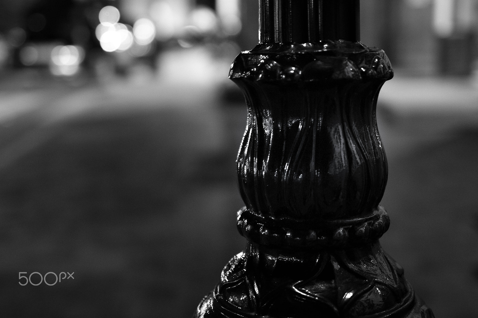 Canon EOS 7D + Canon EF 35mm F1.4L USM sample photo. Light pole photography