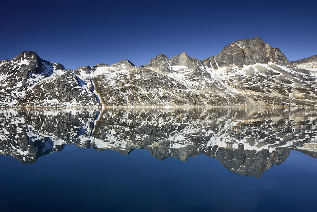 Phase One IQ260 sample photo. Arctic reflections-early morning views greenland photography