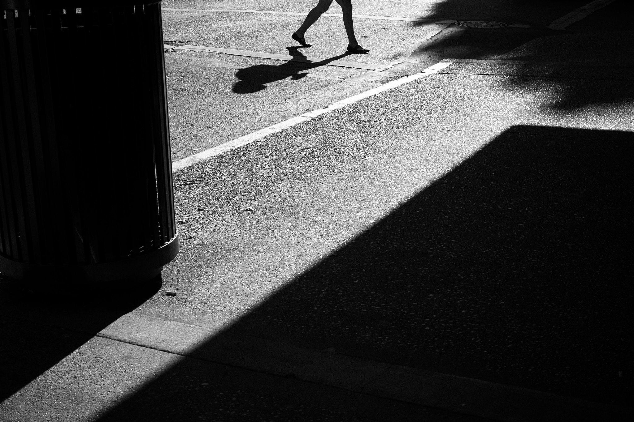 Olympus OM-D E-M1 + Panasonic Leica DG Summilux 25mm F1.4 II ASPH sample photo. Fragments photography