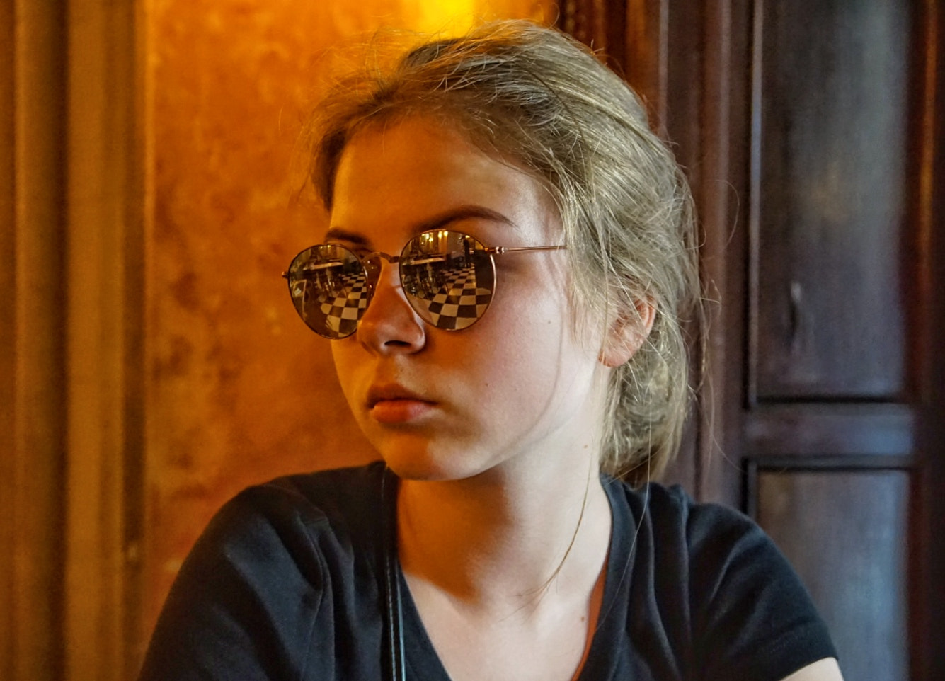 Sony Alpha QX1 sample photo. Catalonian mafia: appearance is deceptive photography