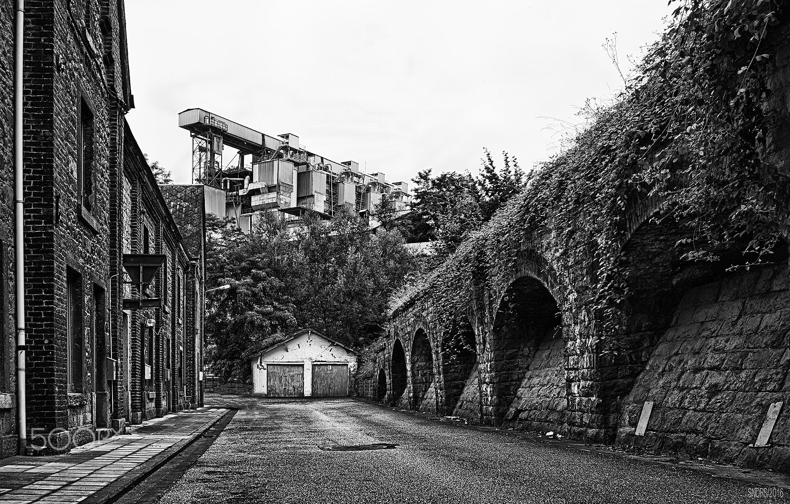 AF Zoom-Nikkor 28-70mm f/3.5-4.5D sample photo. Where the streets have no name photography
