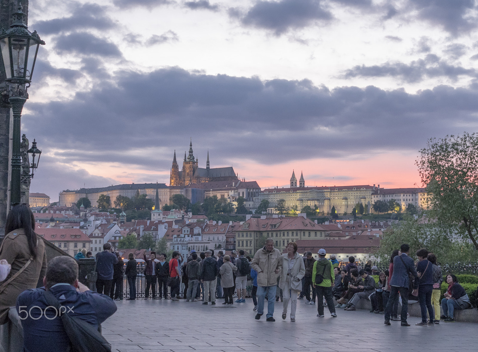 Panasonic Lumix DMC-GM1 + Panasonic Leica DG Summilux 25mm F1.4 II ASPH sample photo. Pražský hrad, prague photography