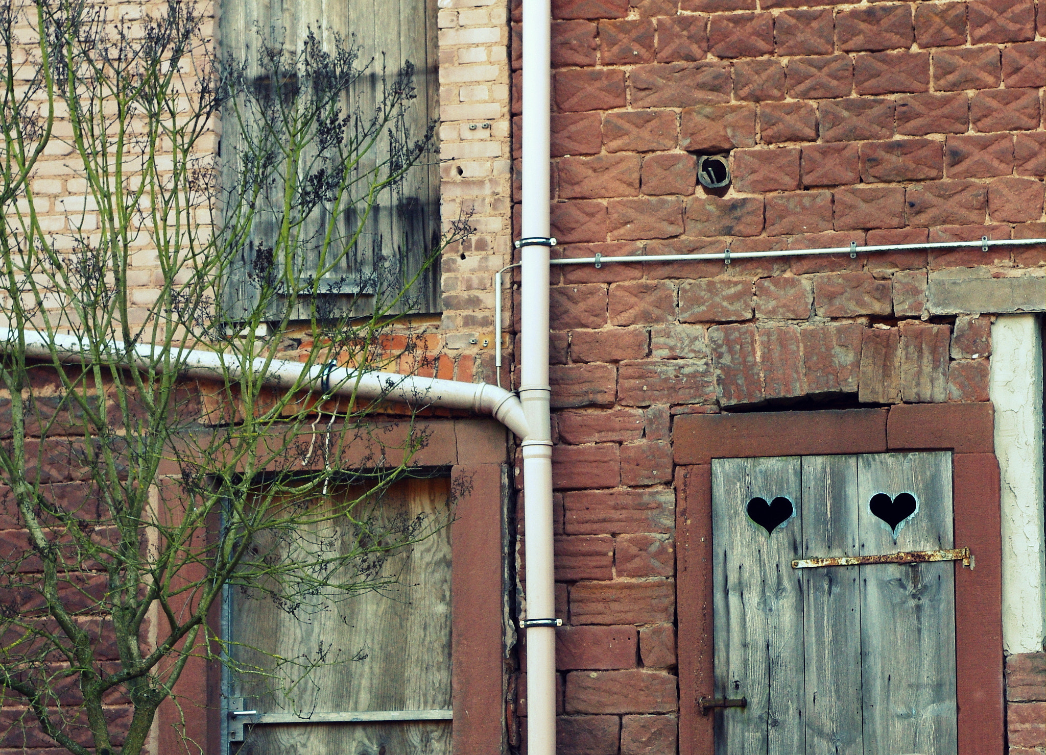 Pentax K-x sample photo. Old barn photography