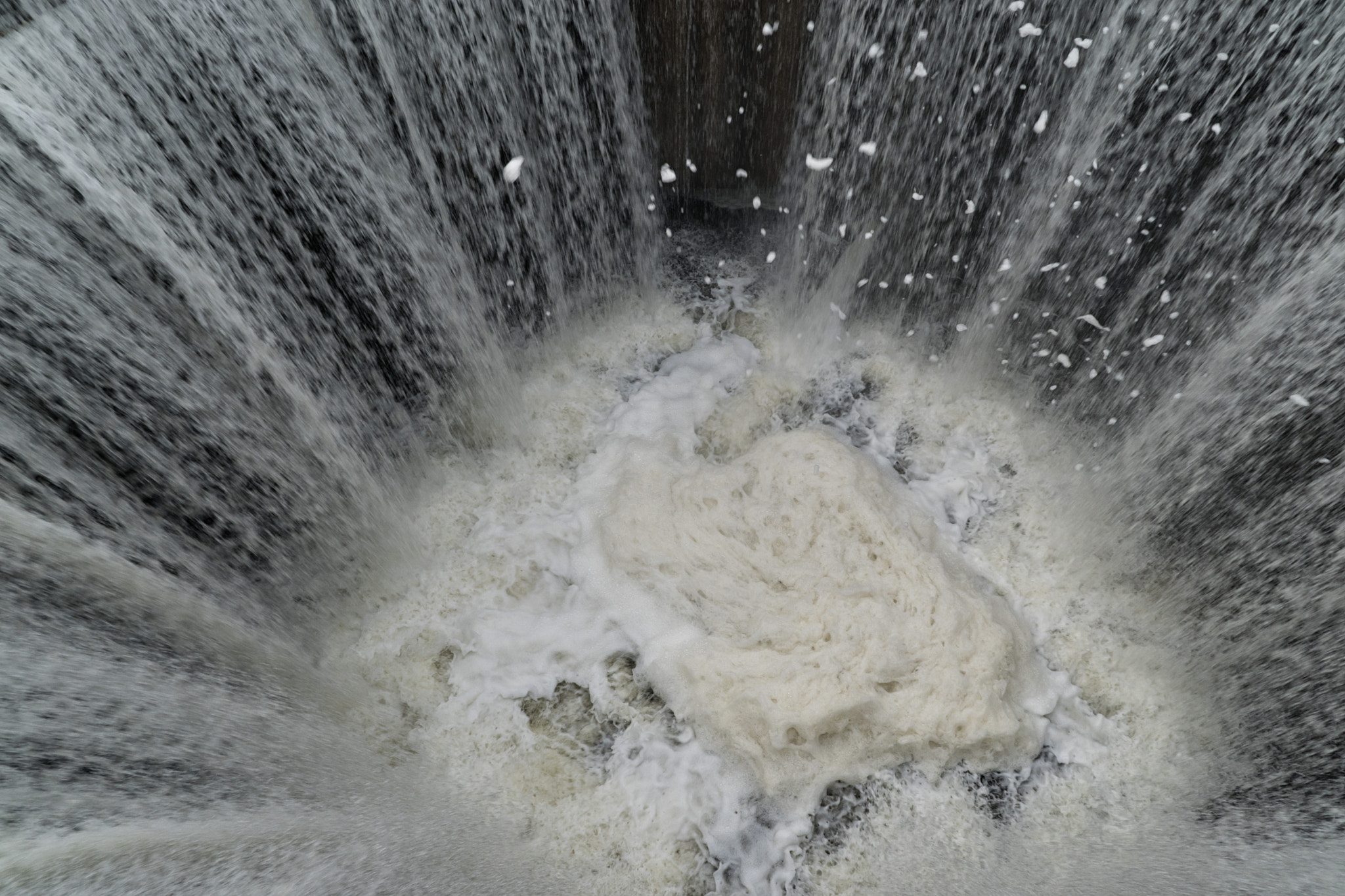 Sony DT 18-200mm F3.5-6.3 sample photo. Water drain well photography