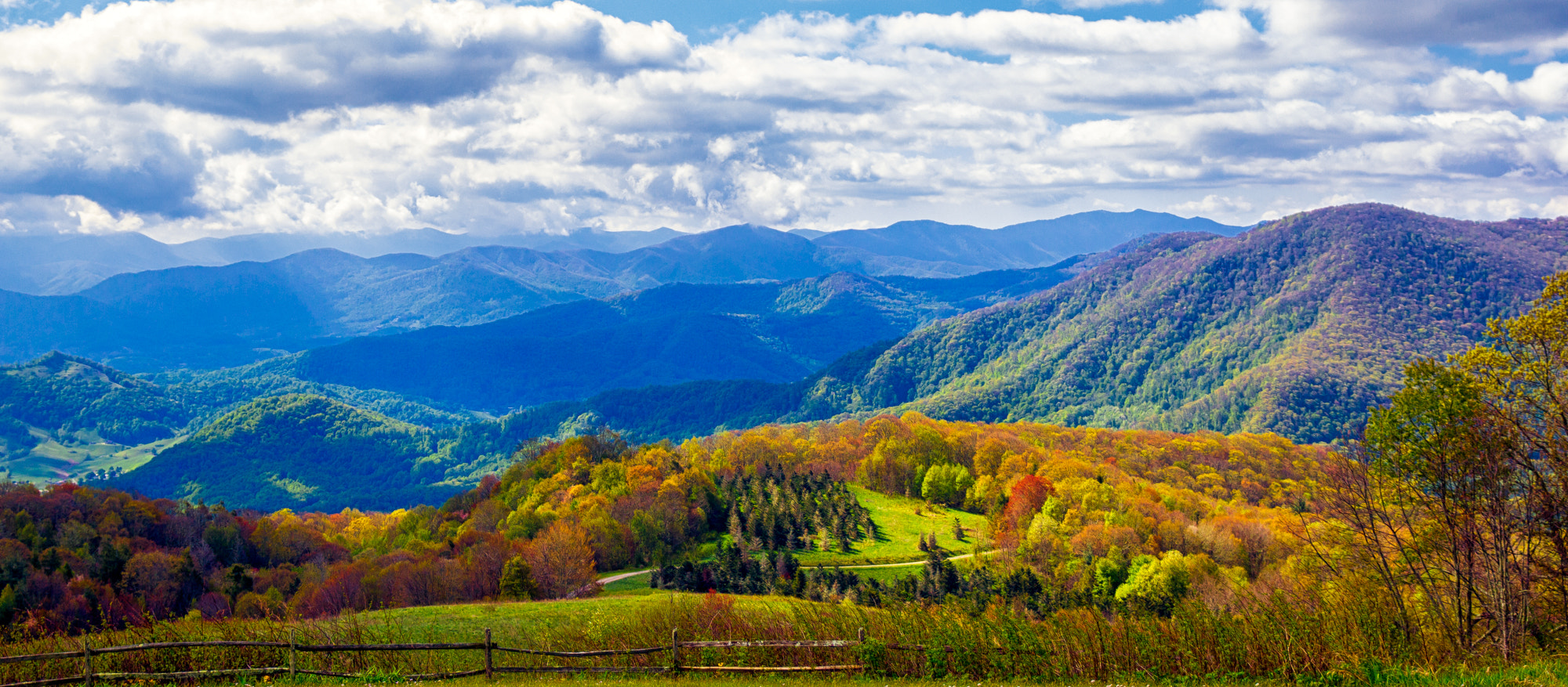 Sigma 17-70mm F2.8-4 DC Macro OS HSM sample photo. Mountain colors photography