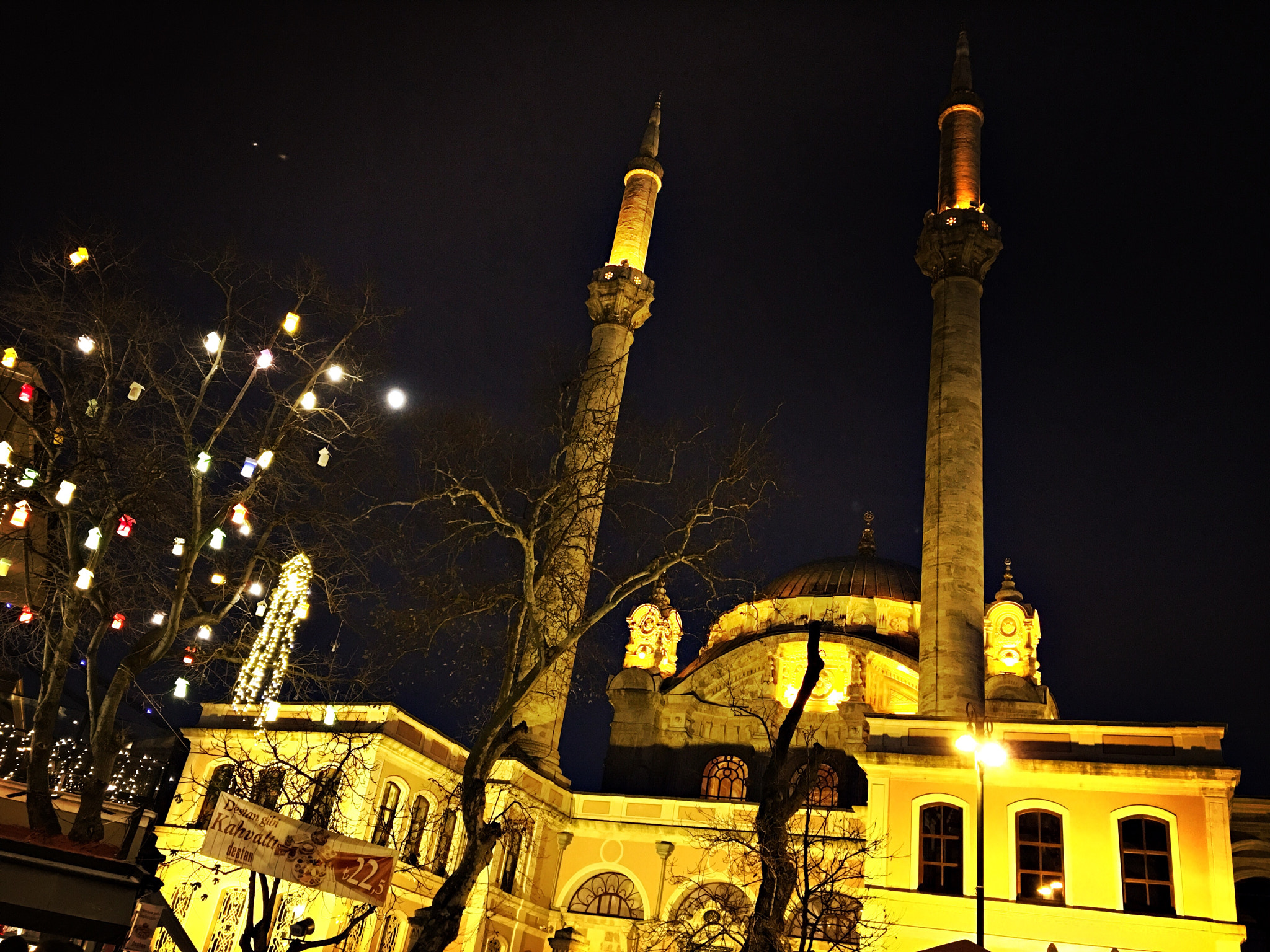 Hipstamatic 305 sample photo. Mosque in a holy night photography