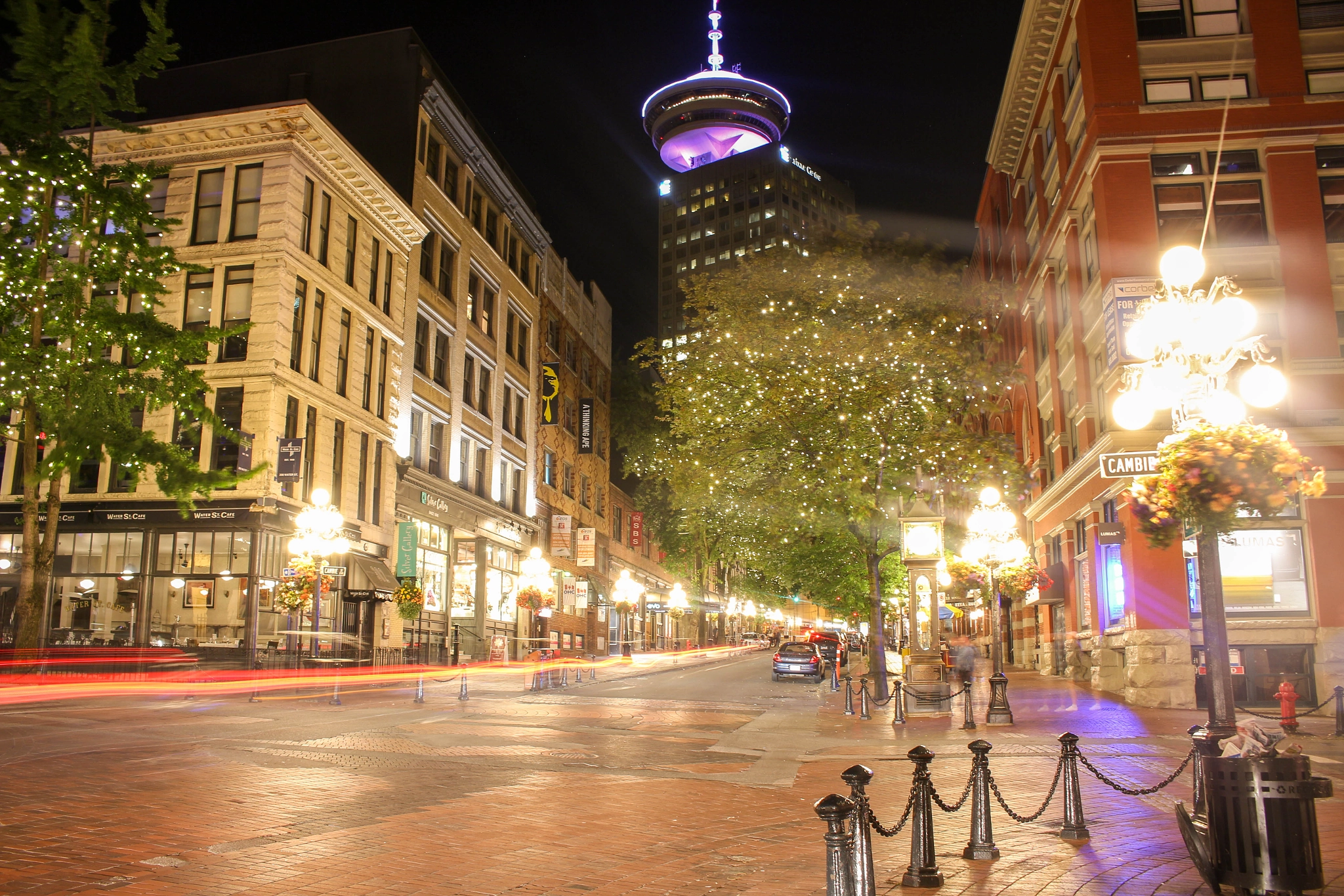 Canon EOS 650D (EOS Rebel T4i / EOS Kiss X6i) sample photo. Gastown downtown at night photography
