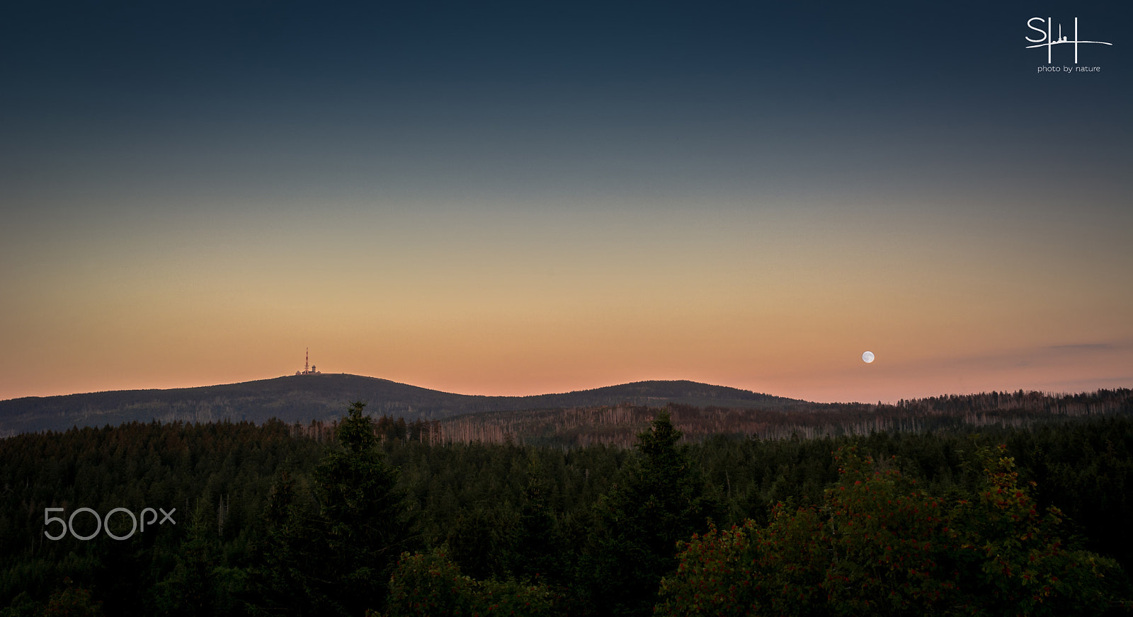 Sigma 18-50mm F2.8-4.5 DC OS HSM sample photo. Der brocken bei mondschein photography