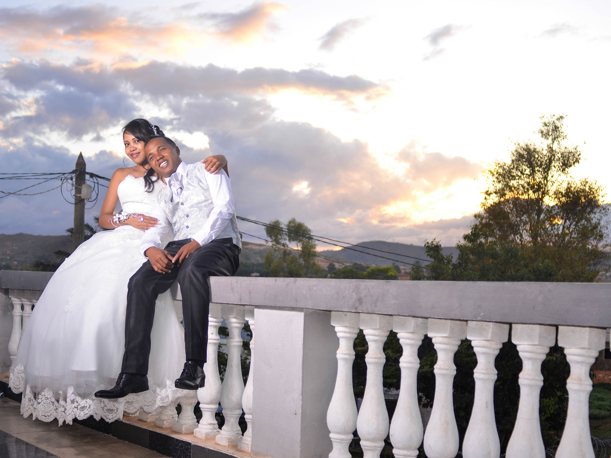 Nikon D7000 + Nikon AF Nikkor 28mm F2.8D sample photo. Renhaut&diary-wedding photography