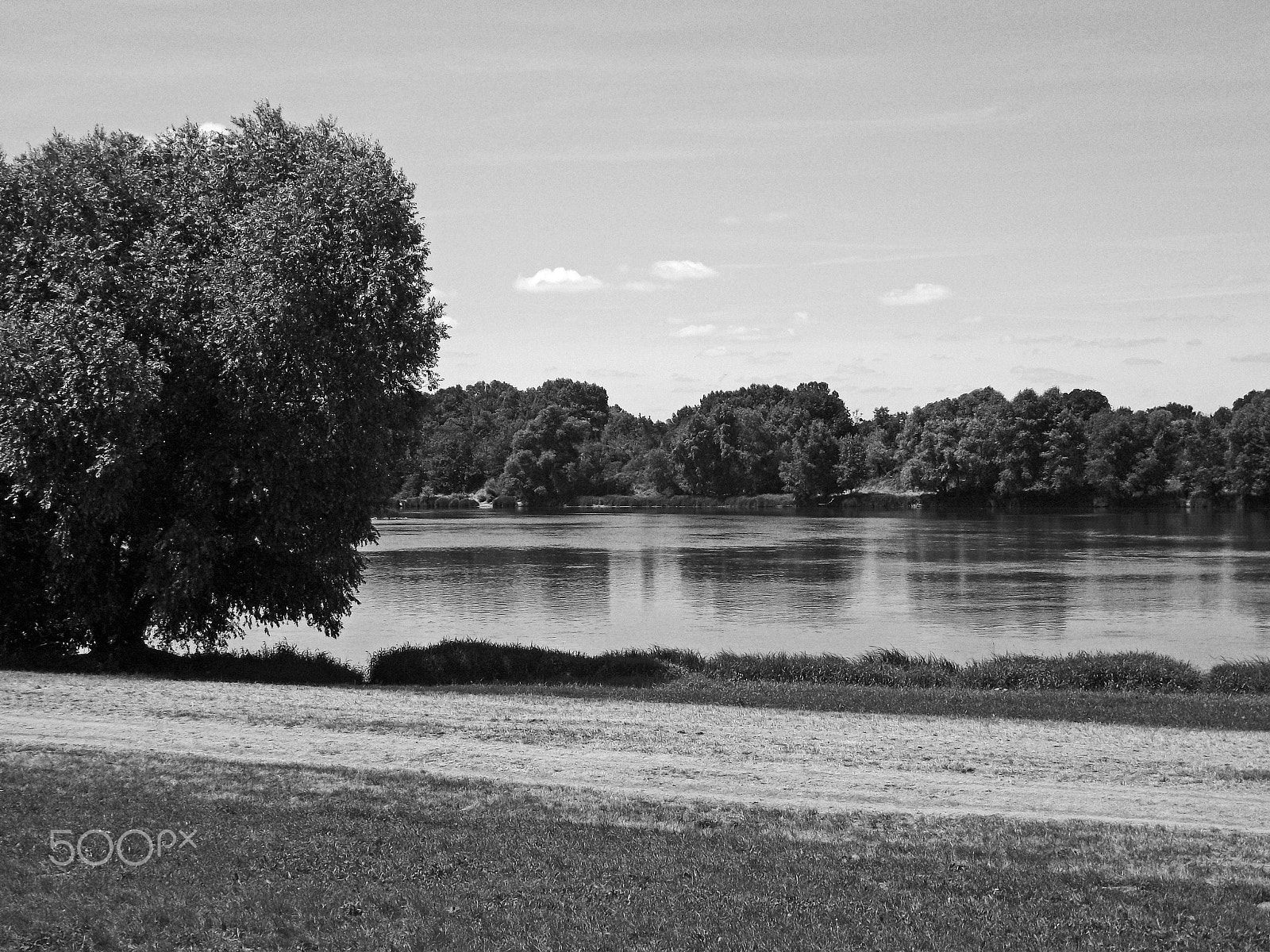 Fujifilm FinePix S2750HD sample photo. Lazy loire afternoon photography