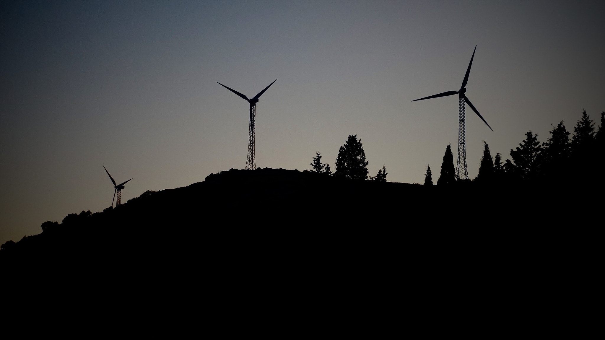 Sony Alpha NEX-6 + Sony E 18-50mm F4-5.6 sample photo. Windpower, militello val catania, catania, italy photography