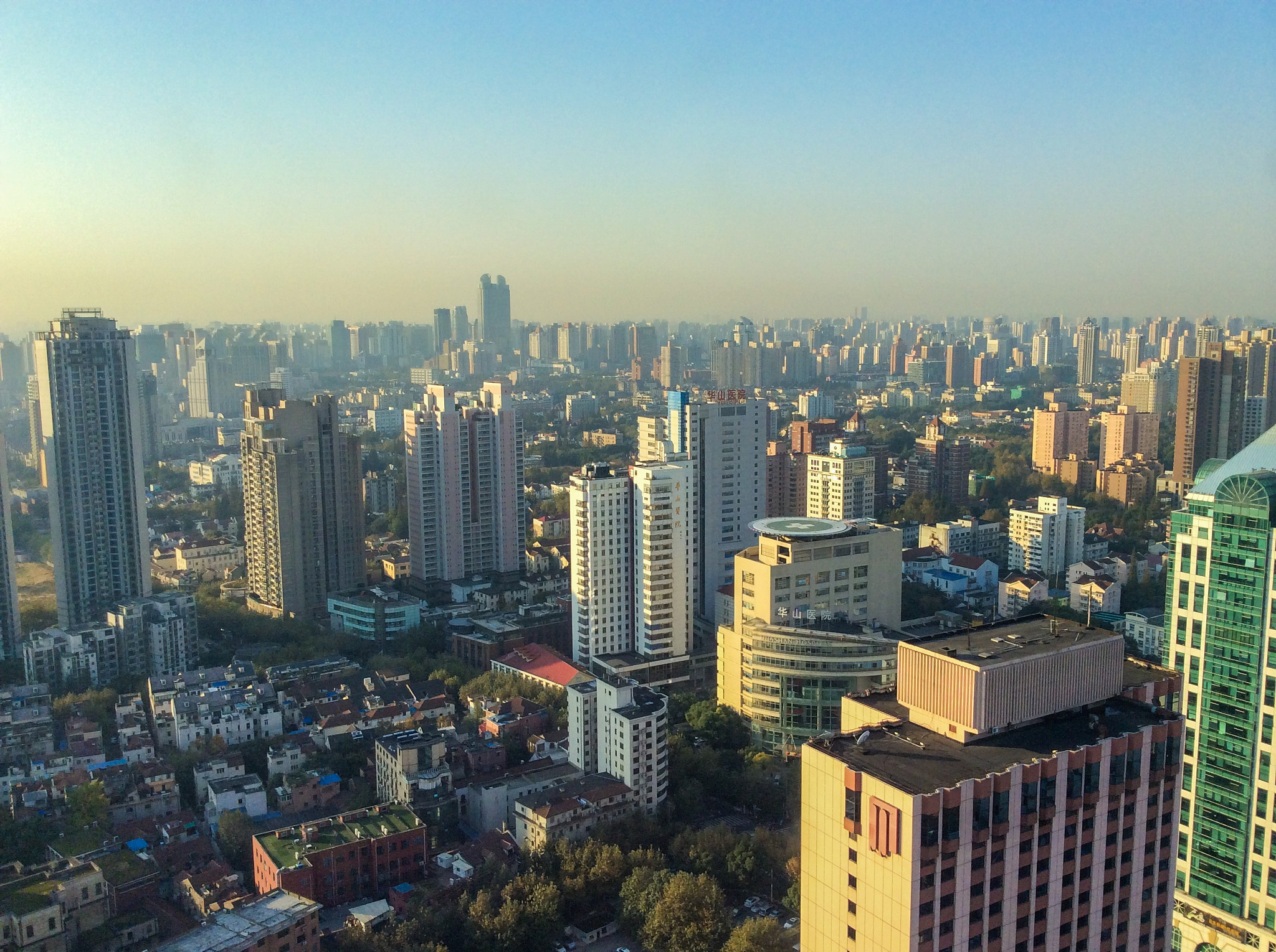 iPad mini back camera 3.3mm f/2.4 sample photo. #good days in shanghai# photography