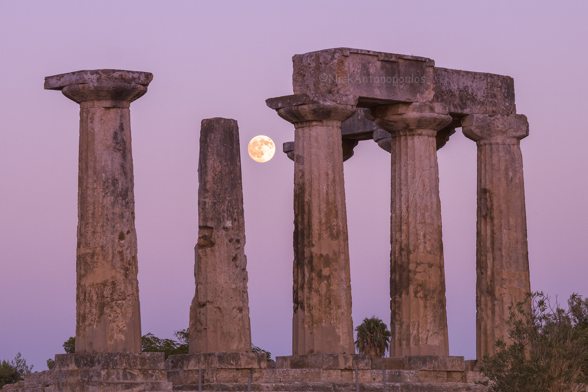 Panasonic Lumix DMC-G2 sample photo. Beyond ancient ruins photography