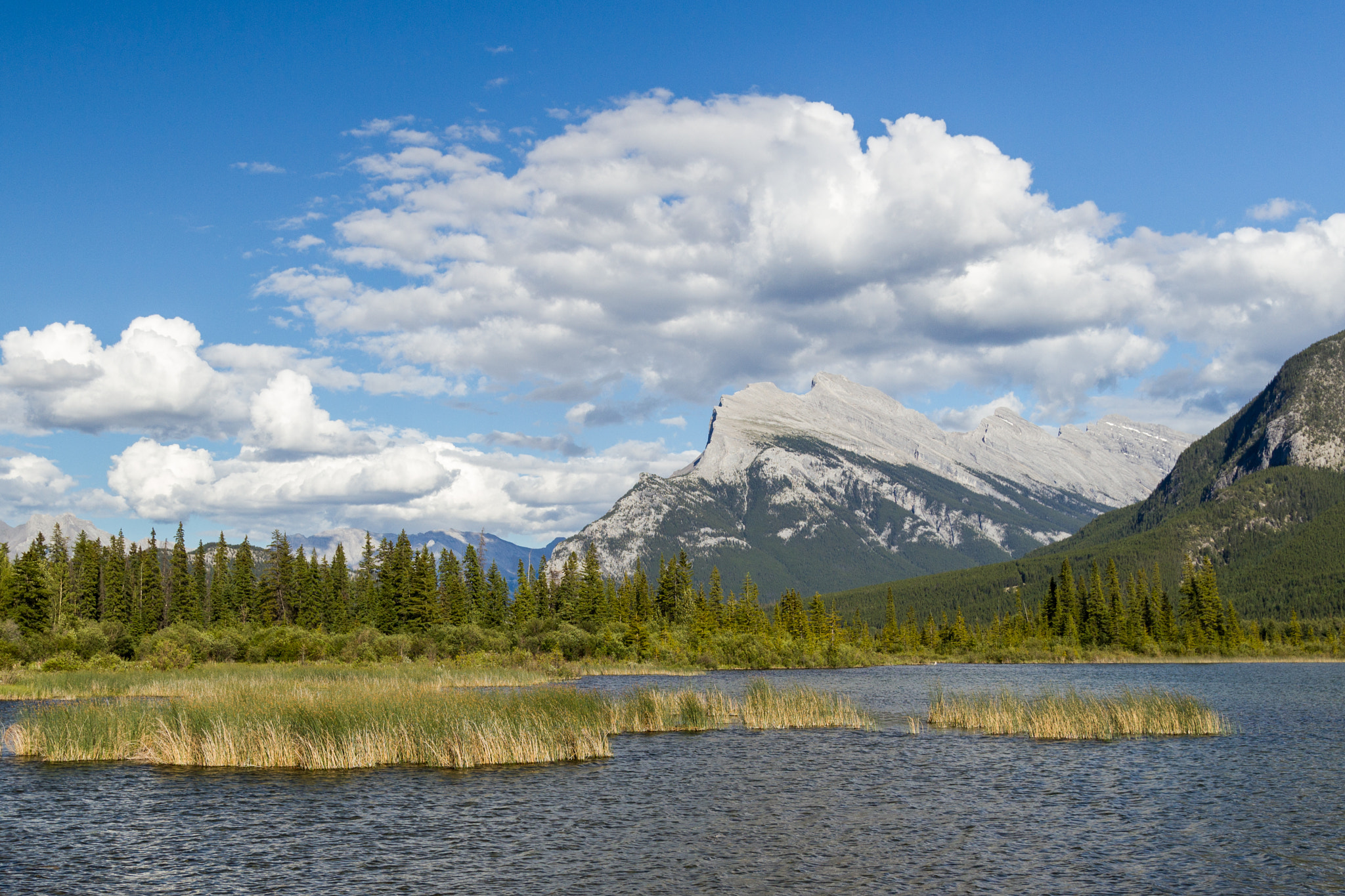 Sigma 18-50mm f/2.8 Macro sample photo. Vermilion lake photography